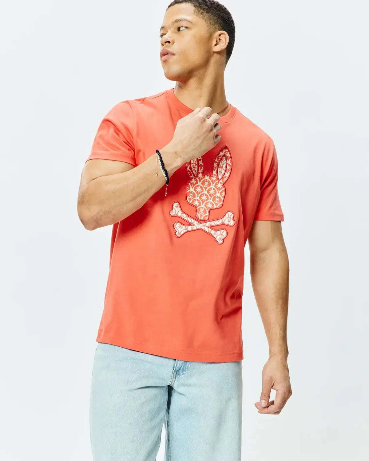 PSYCHO BUNNY BRAD GRAPHIC TEE EMBERGLOW - MT0200274 Laherradurawwnc.com