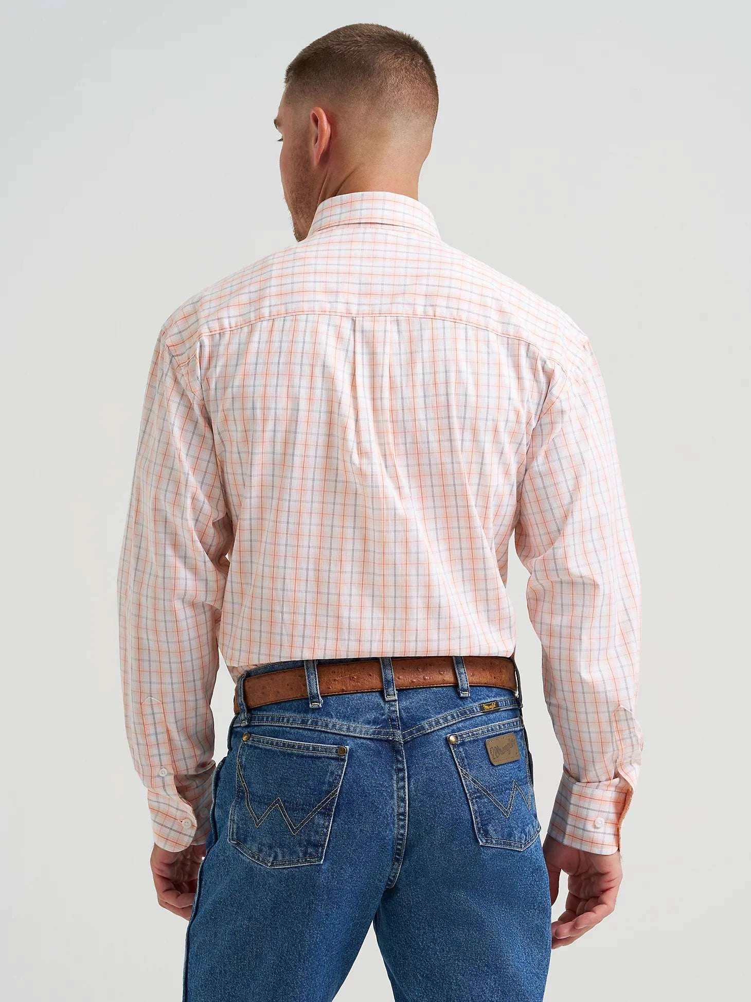 MEN'S WRANGLER GEORGE STRAIT PEACH RELAXED FIT STRETCH 112374610 Laherradurawwnc.com