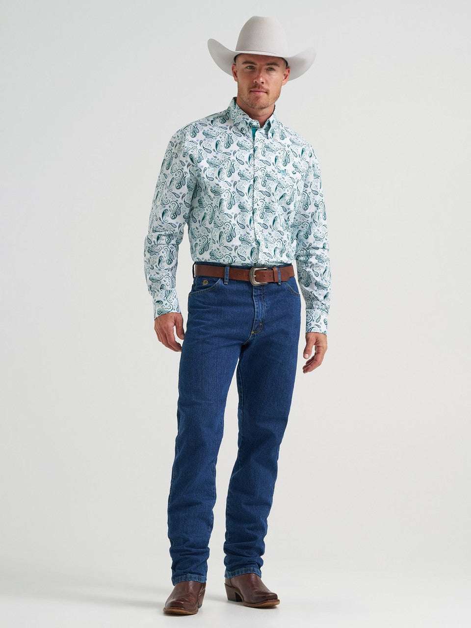 MEN'S WRANGLER GEORGE STRAIT WHITE RELAXED FIT STRETCH - 112374541 Laherradurawwnc.com