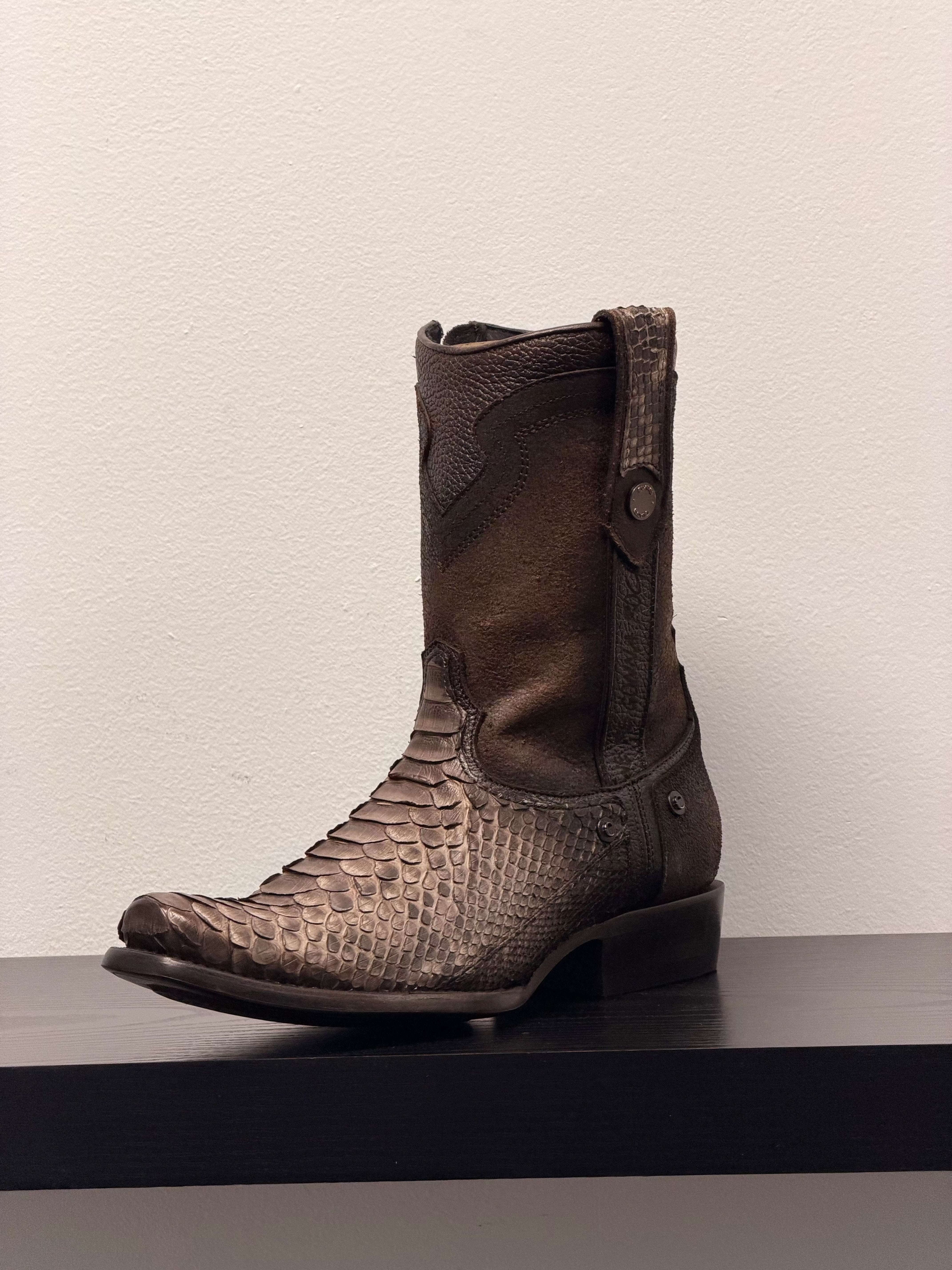 BOTA CUADRA MENS PITÓN BACK YORK CAFÉ CHOCOLATE NARROW TOE CC214 Laherradurawwnc.com