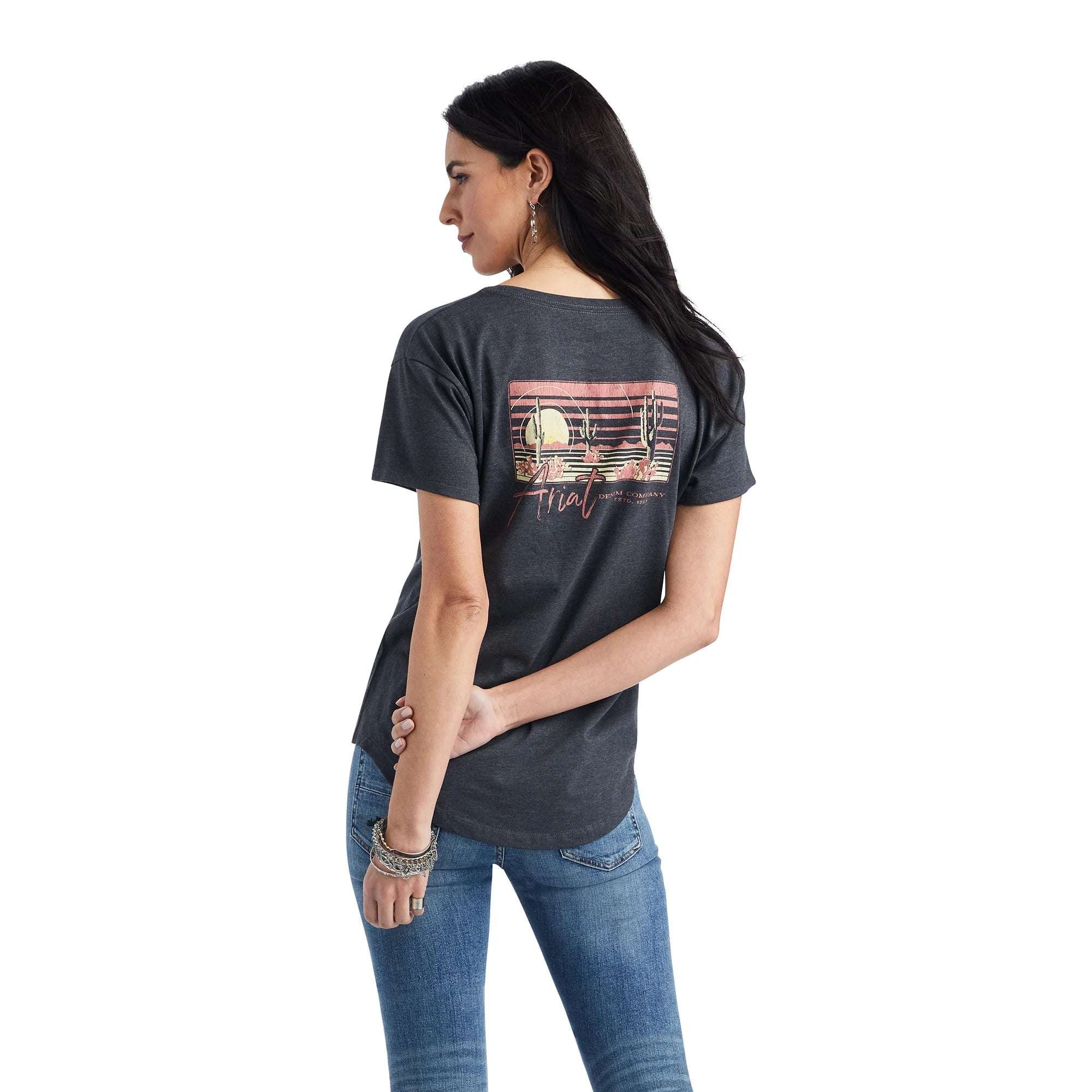 ARIAT WOMENS SUNSET LOCKUP SS TEE/ CHARCOAL HEATHER- 10042725 Laherradurawwnc.com