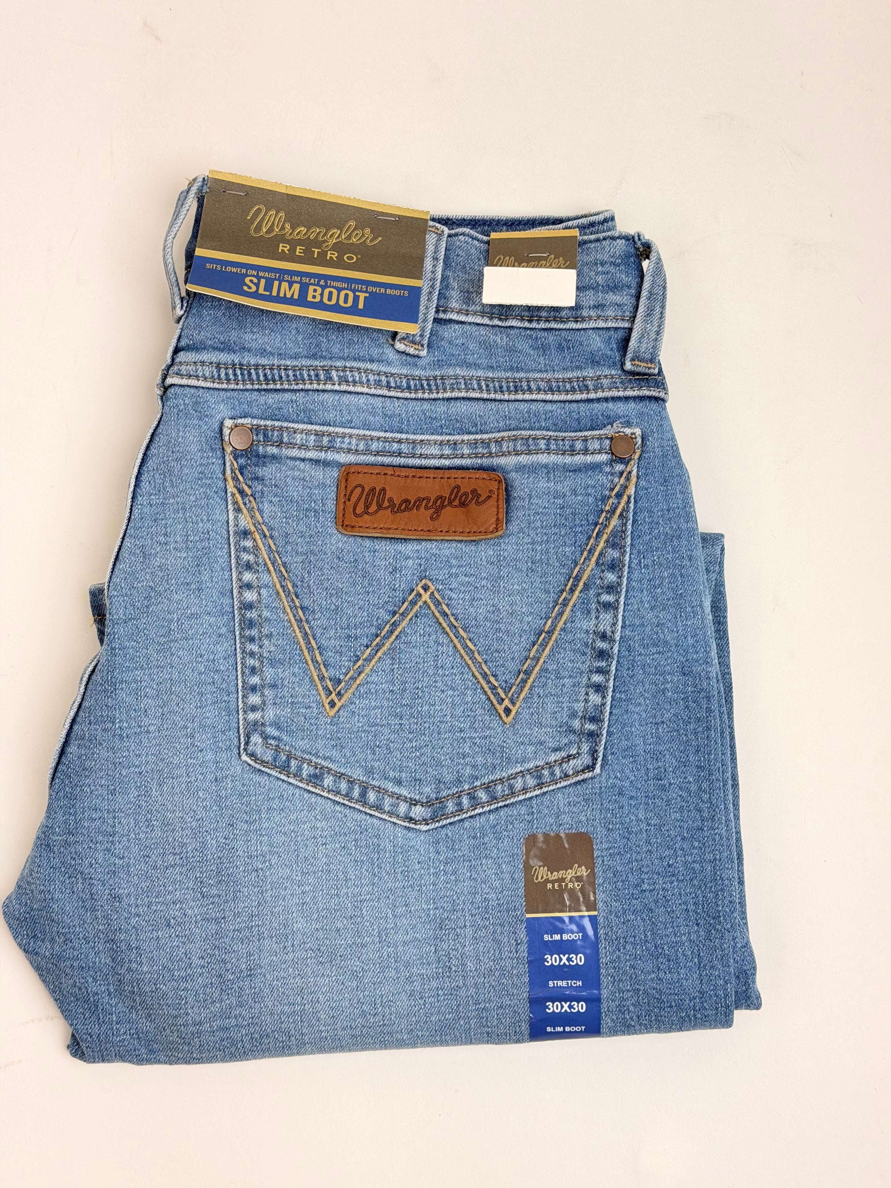WRANGLER MEN'S JEANS RETRO SLIM BOOT 112370695 Laherradurawwnc.com