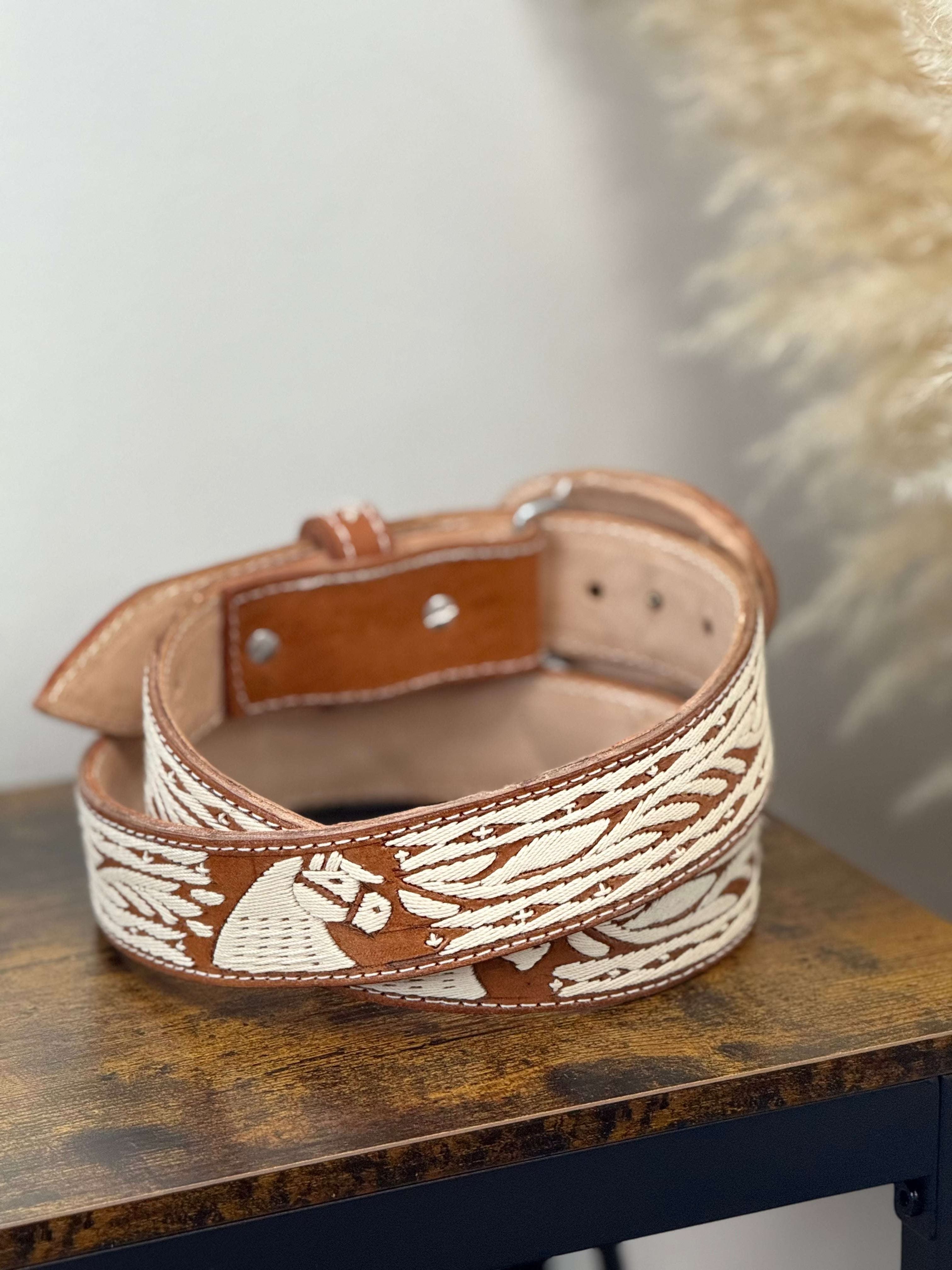 BROWN & WHITE HORSE FACE ROUND BUCKLE MEN BELT Laherradurawwnc.com