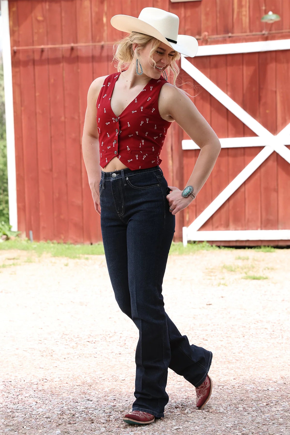 CINCH WOMENS RED & SPUR PRINT VEST - CTV7532002