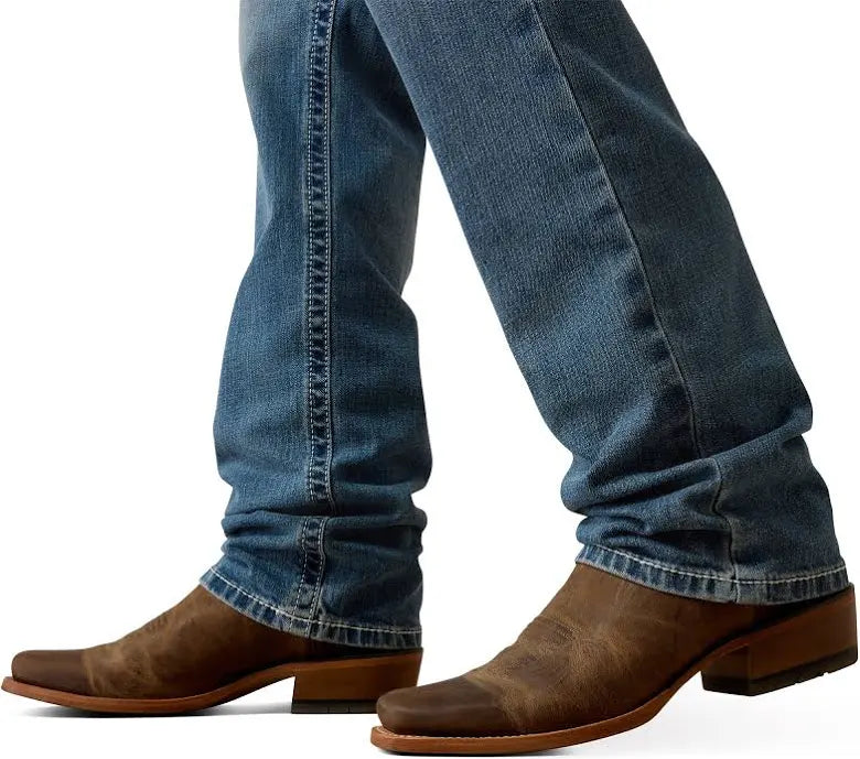 ARIAT MEN JEAN M2 TRADITIONAL RELAXED BOOT CUT DAX - 10080935