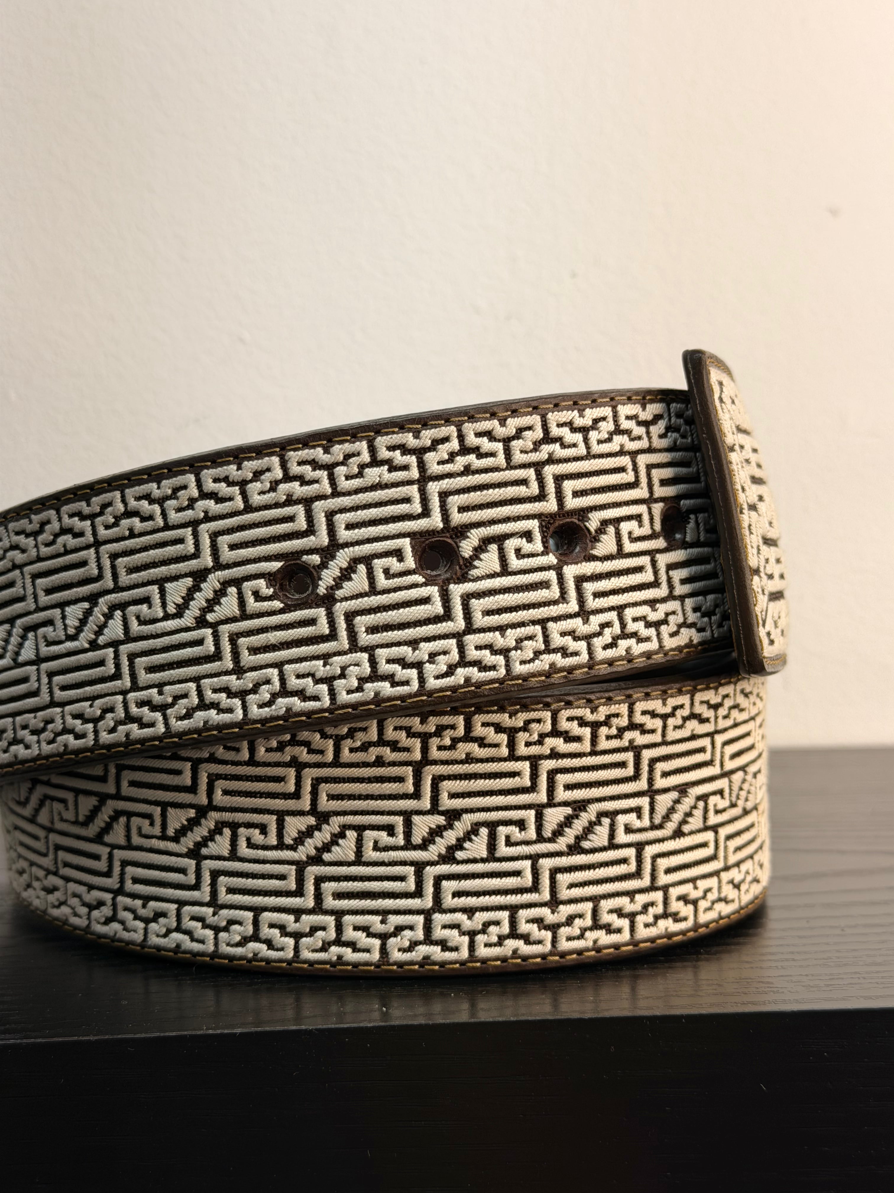 CINTURON BORDADO CON HILO DE PITA #25