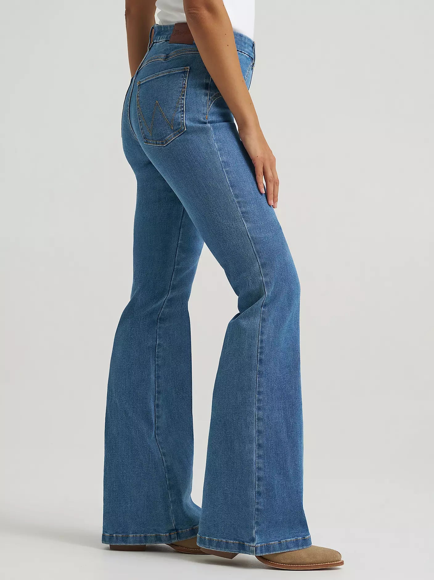 WRANGLER WOMEN PANTS FLARE BESPOKE FLARE 112382270
