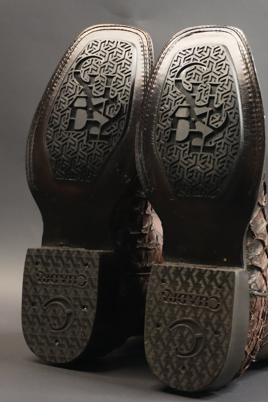 CUADRA MENS BOTA DE PIRARUCU CAFE SQ.TOE CU980