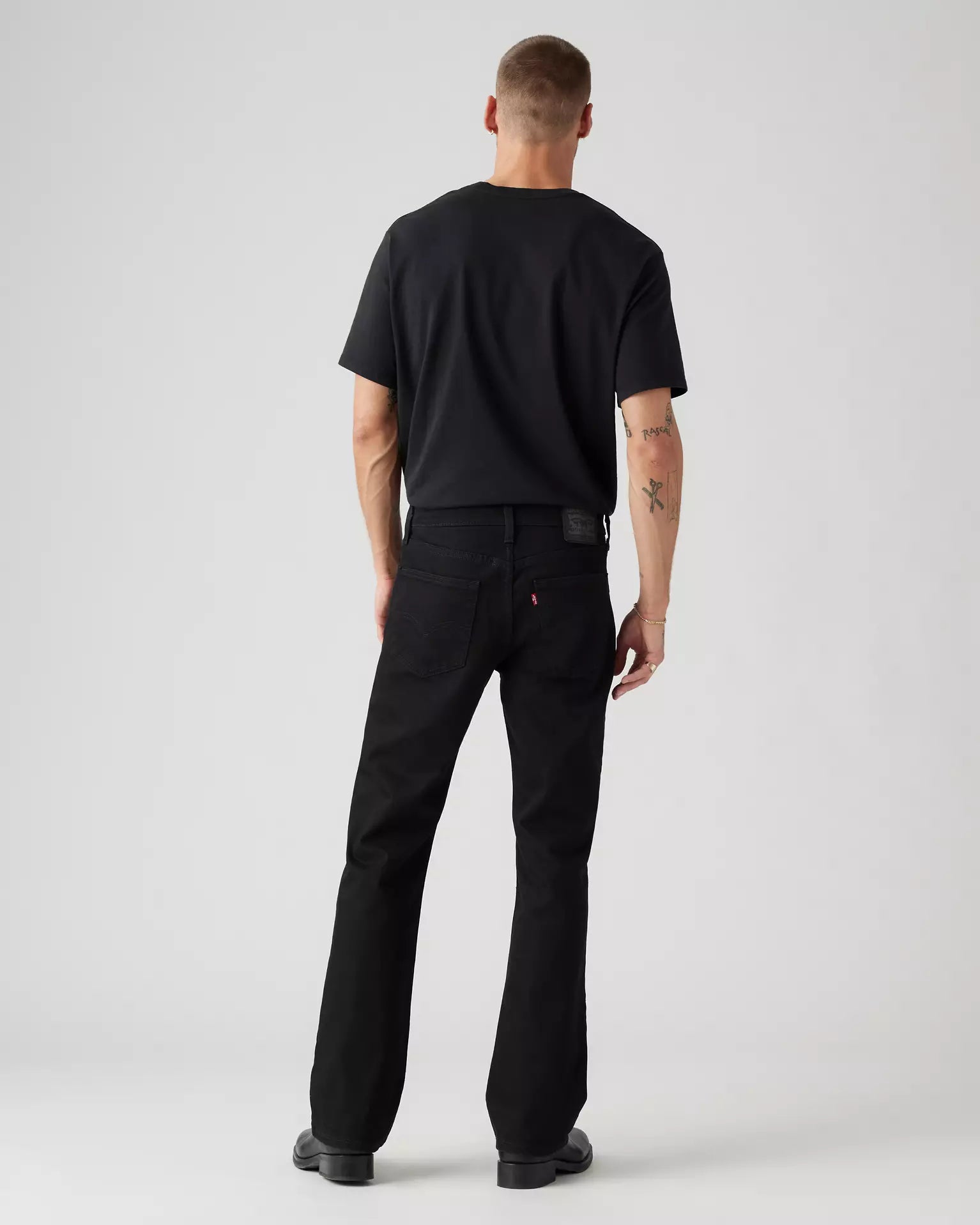 Levi’s men’s 527 Stretch Slim Bootcut Jeans- Black 055270539