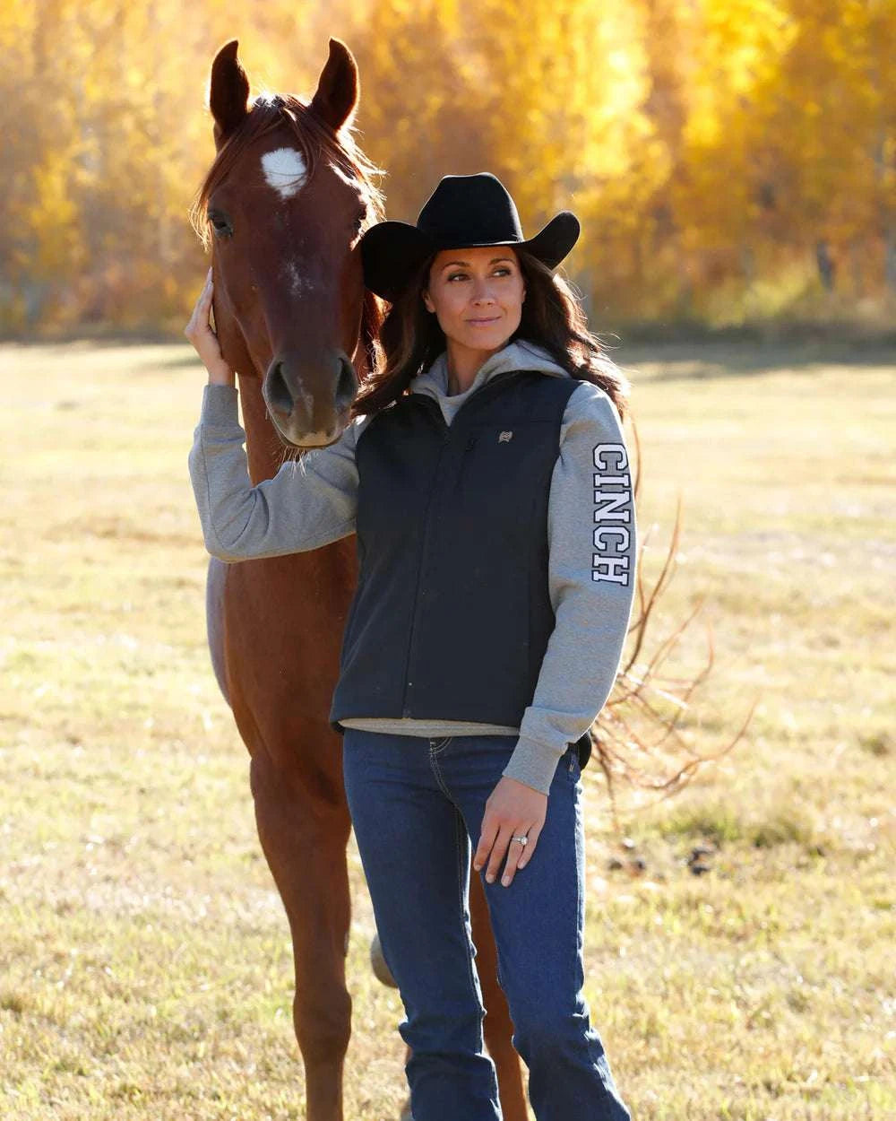 CINCH WOMENS VEST- MAV9922001 BLACK Laherradurawwnc.com