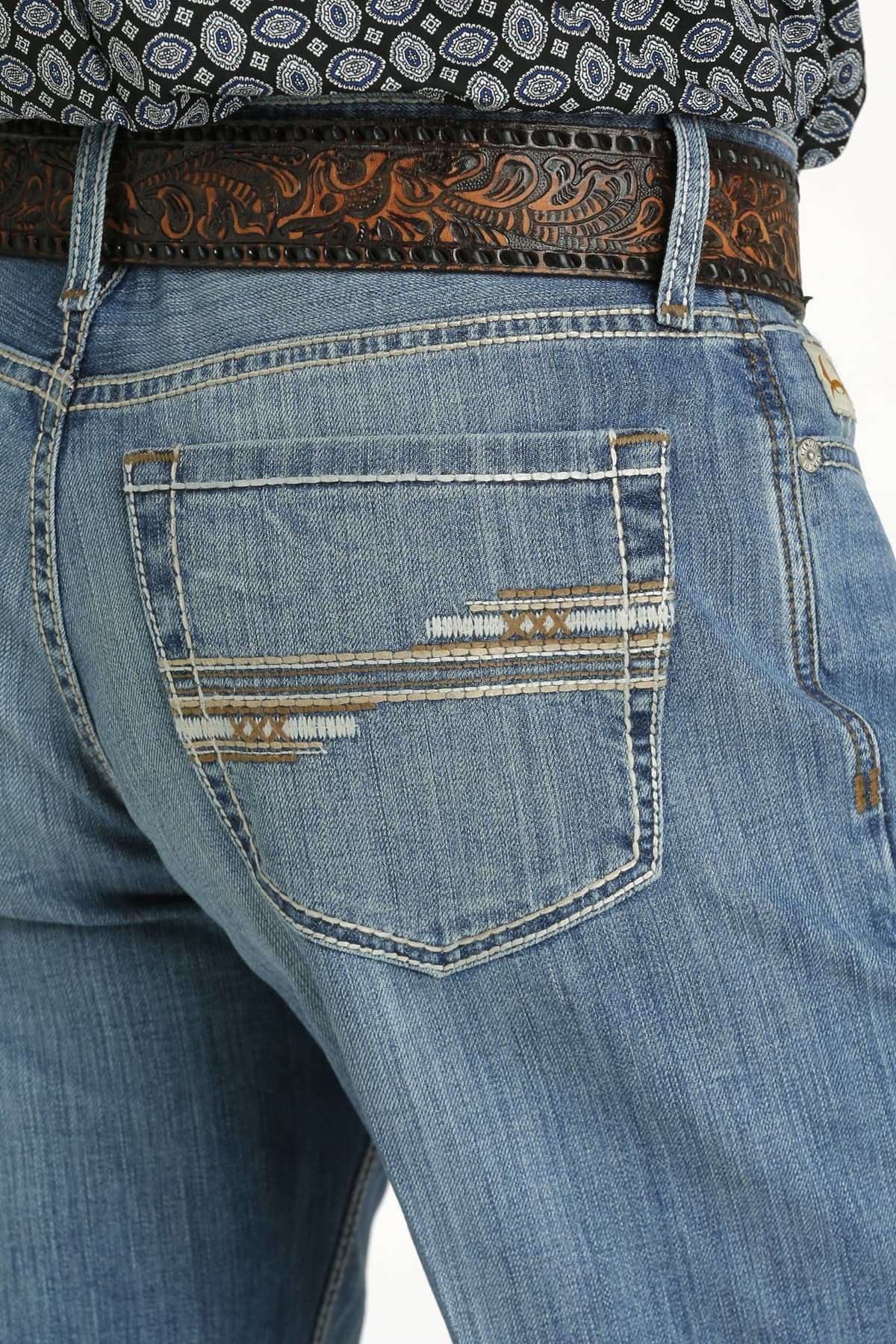 CINCH GRANT MIDRISE RELAXED BOOTCUT LIGHT WASH JEANS-MB59137001 Laherradurawwnc.com