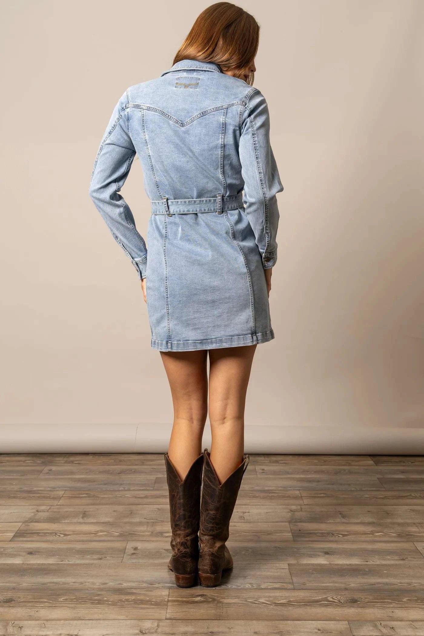 KIMES RANCH WOMENS DRESS WINSLOW TRUCKER LIGHT WASH INDIGO Laherradurawwnc.com
