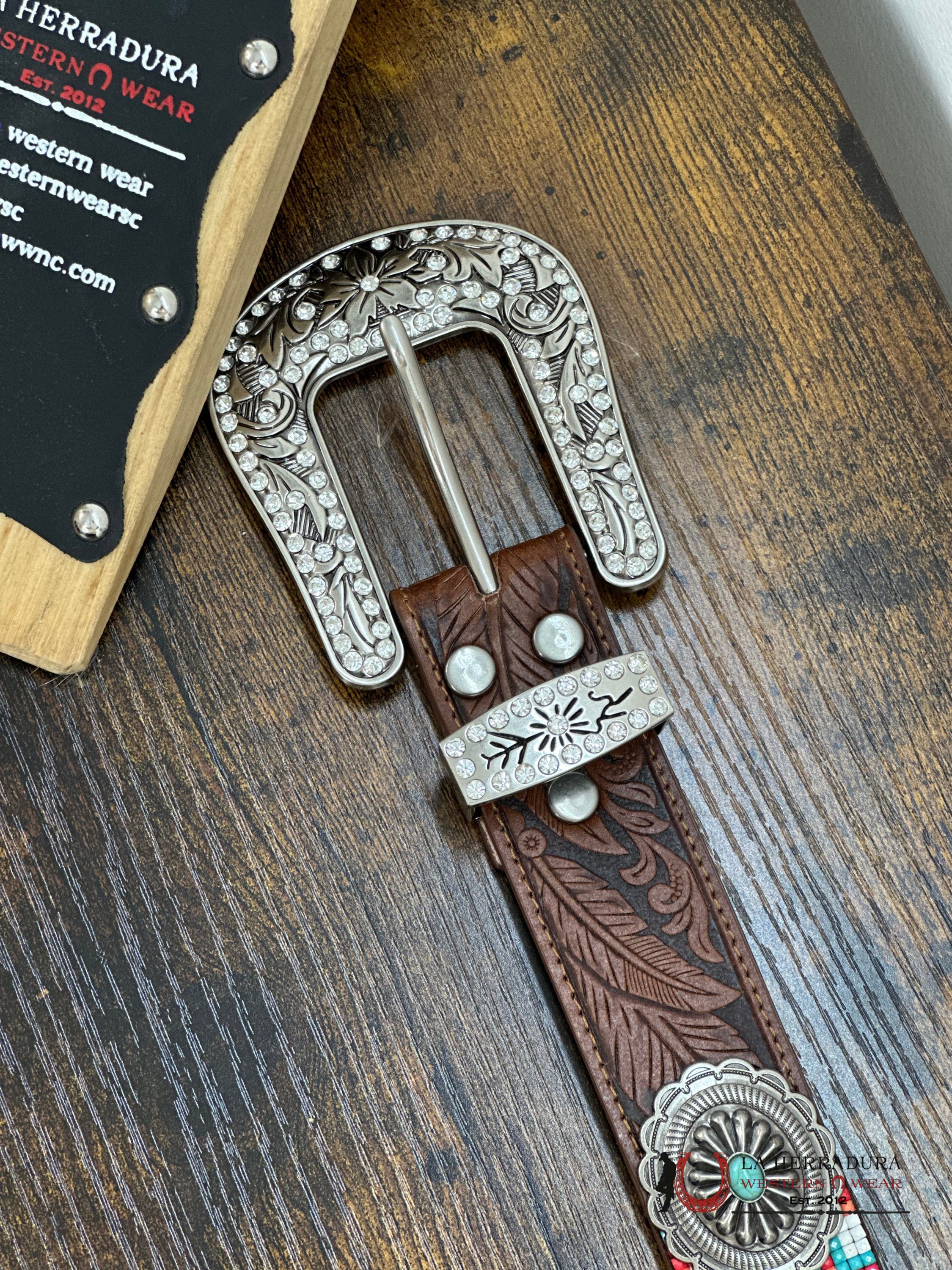 Angel Ranch Muli Color Gem Conch Belt Cinturones Mujeres