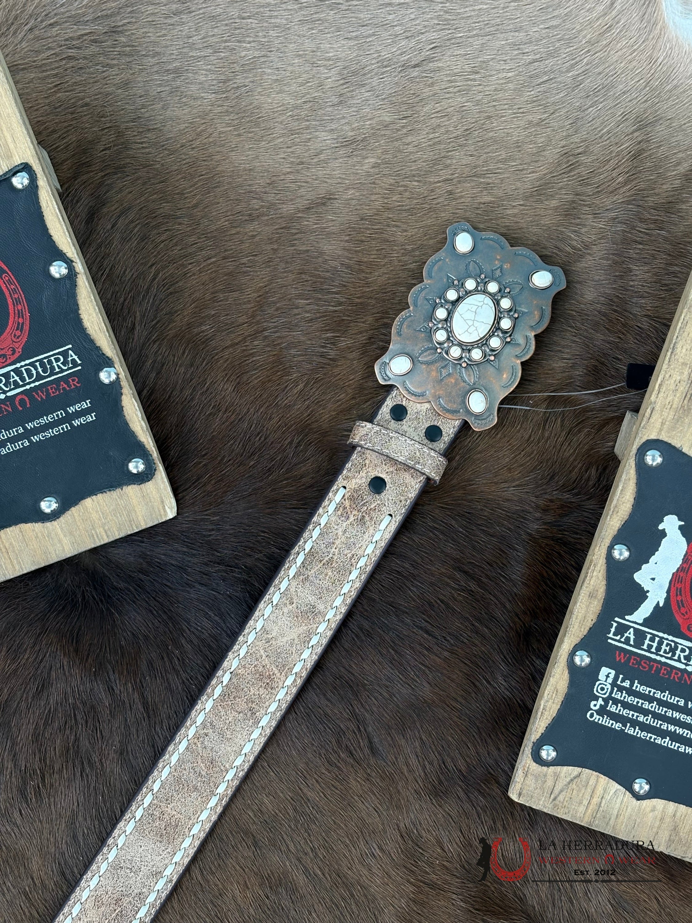 Angel Ranch Western Womens Belt Brown Leather White Stitching Cinturones Mujeres