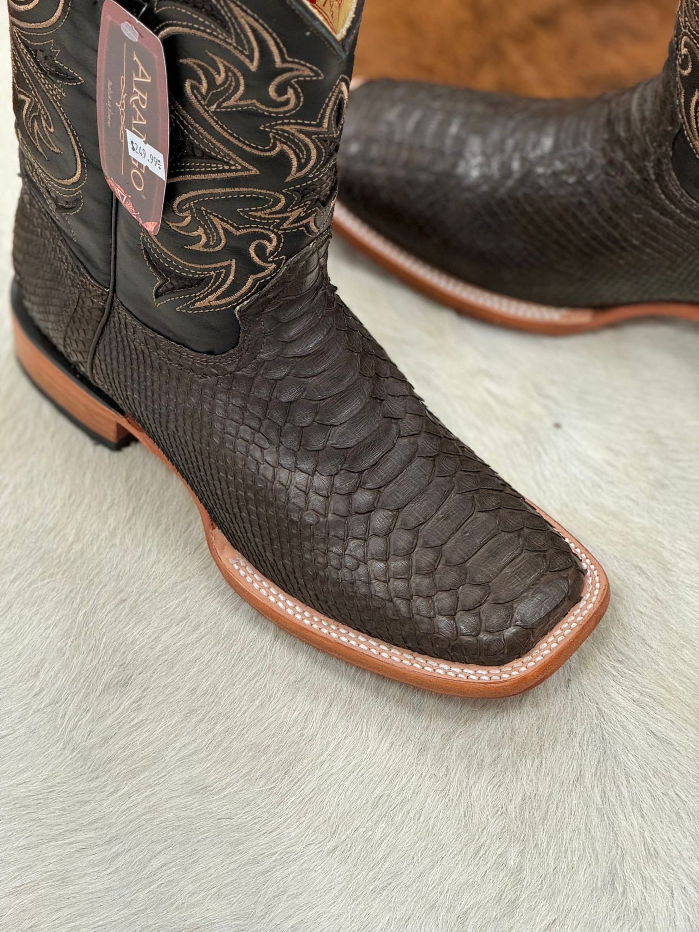 Arango Boots Nobuck Tobacco Python Botas Hombres
