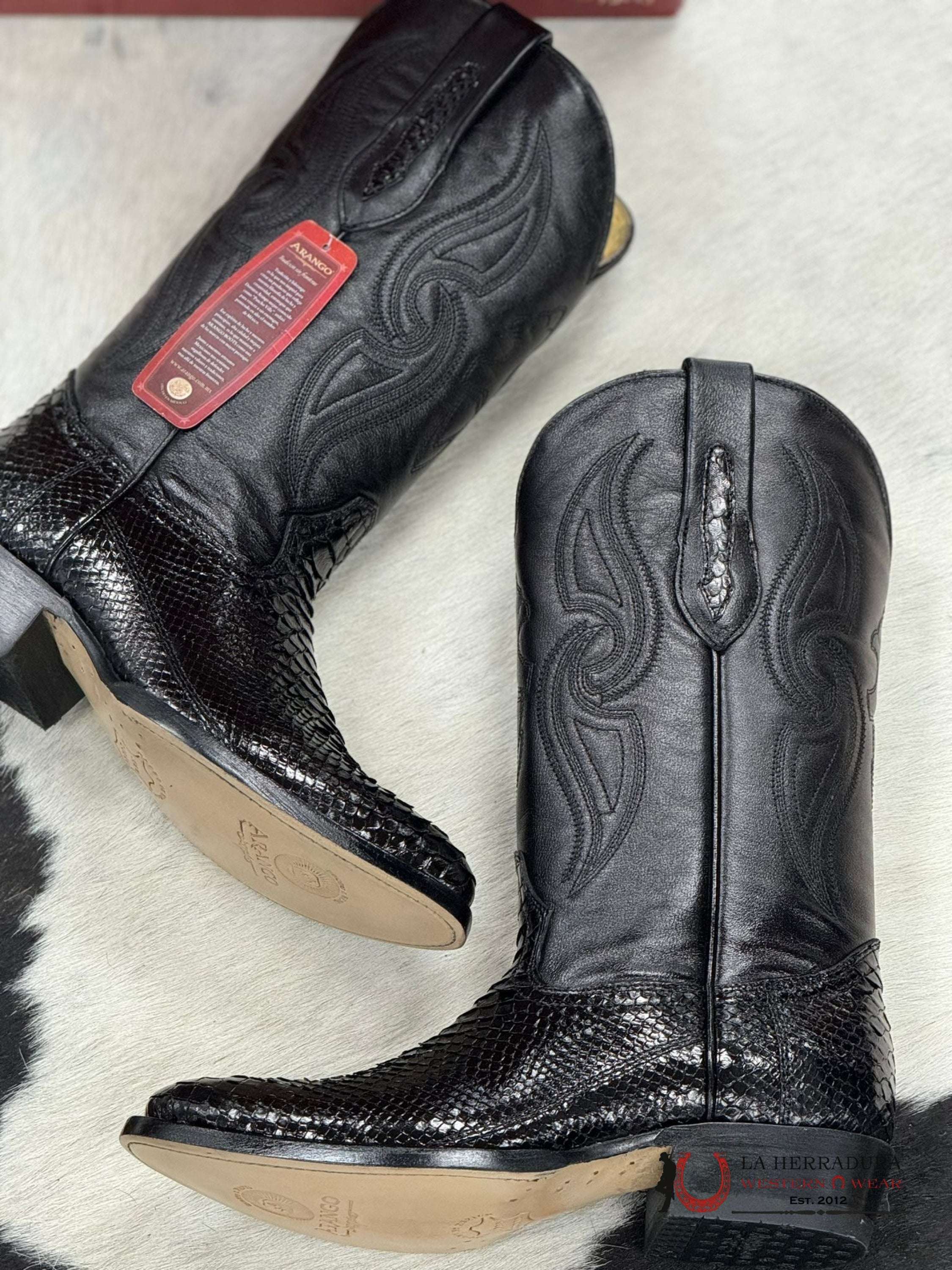 Arango Boots Negro Semioval Python Botas Hombres