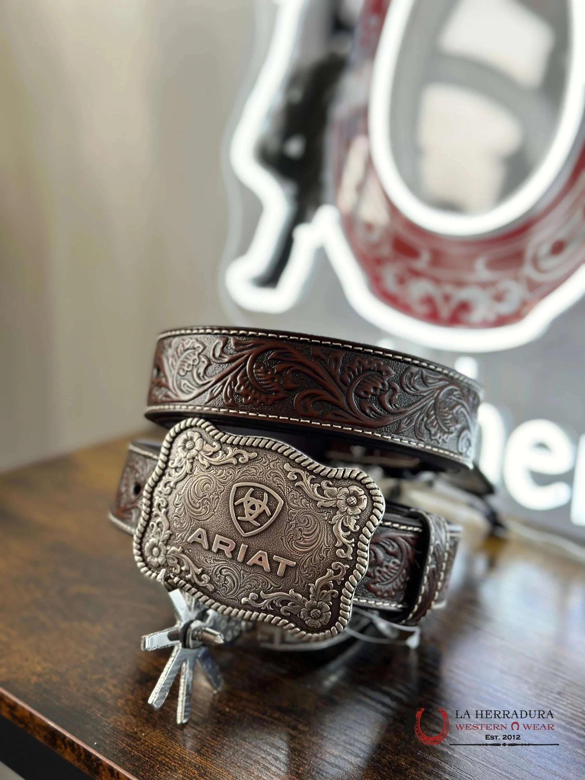 Ariat Belt Hand Tooled Cognac Silver Buckle 20467 Cinturones Mujeres