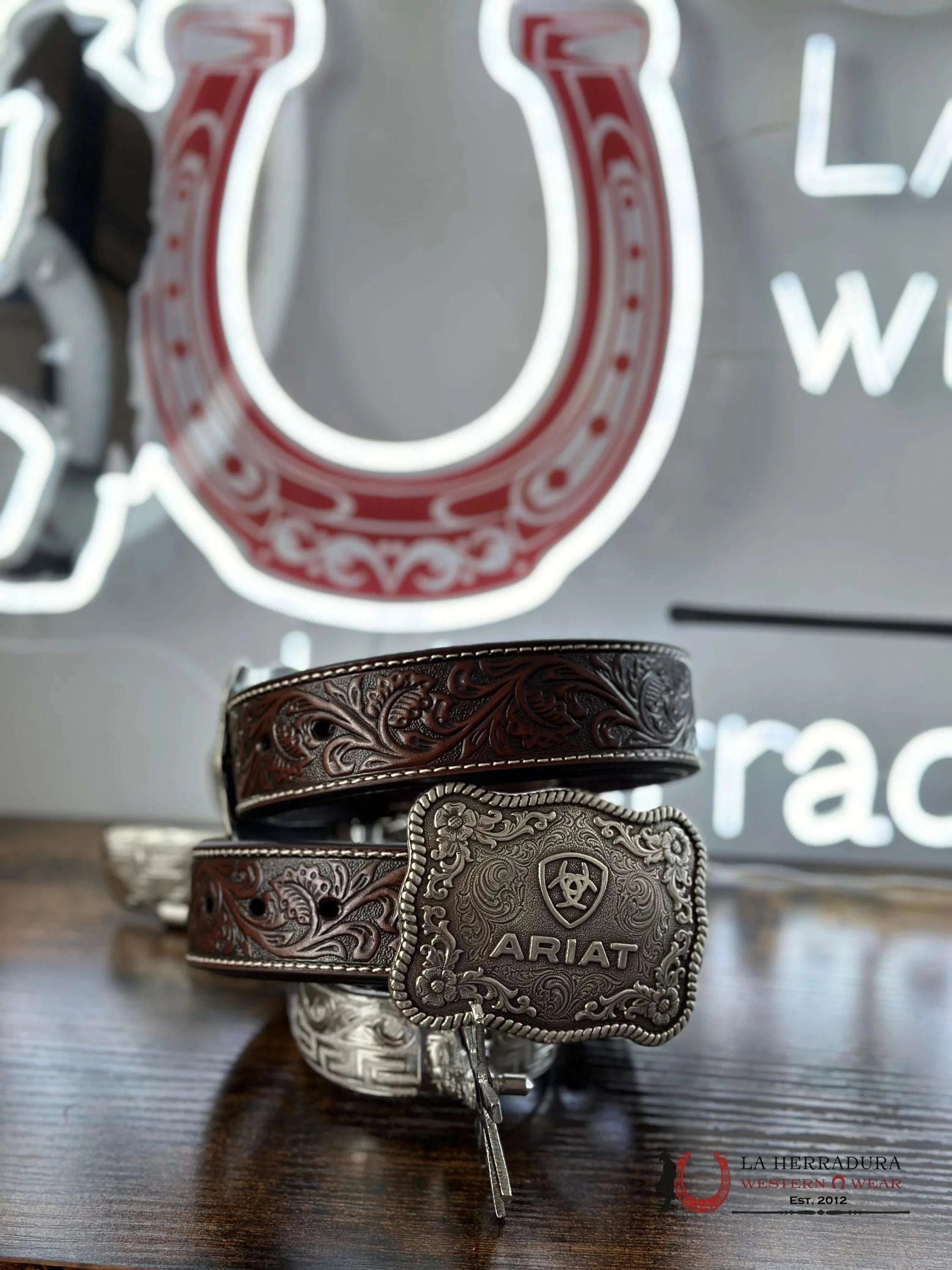 Ariat Belt Hand Tooled Cognac Silver Buckle 20467 Cinturones Mujeres