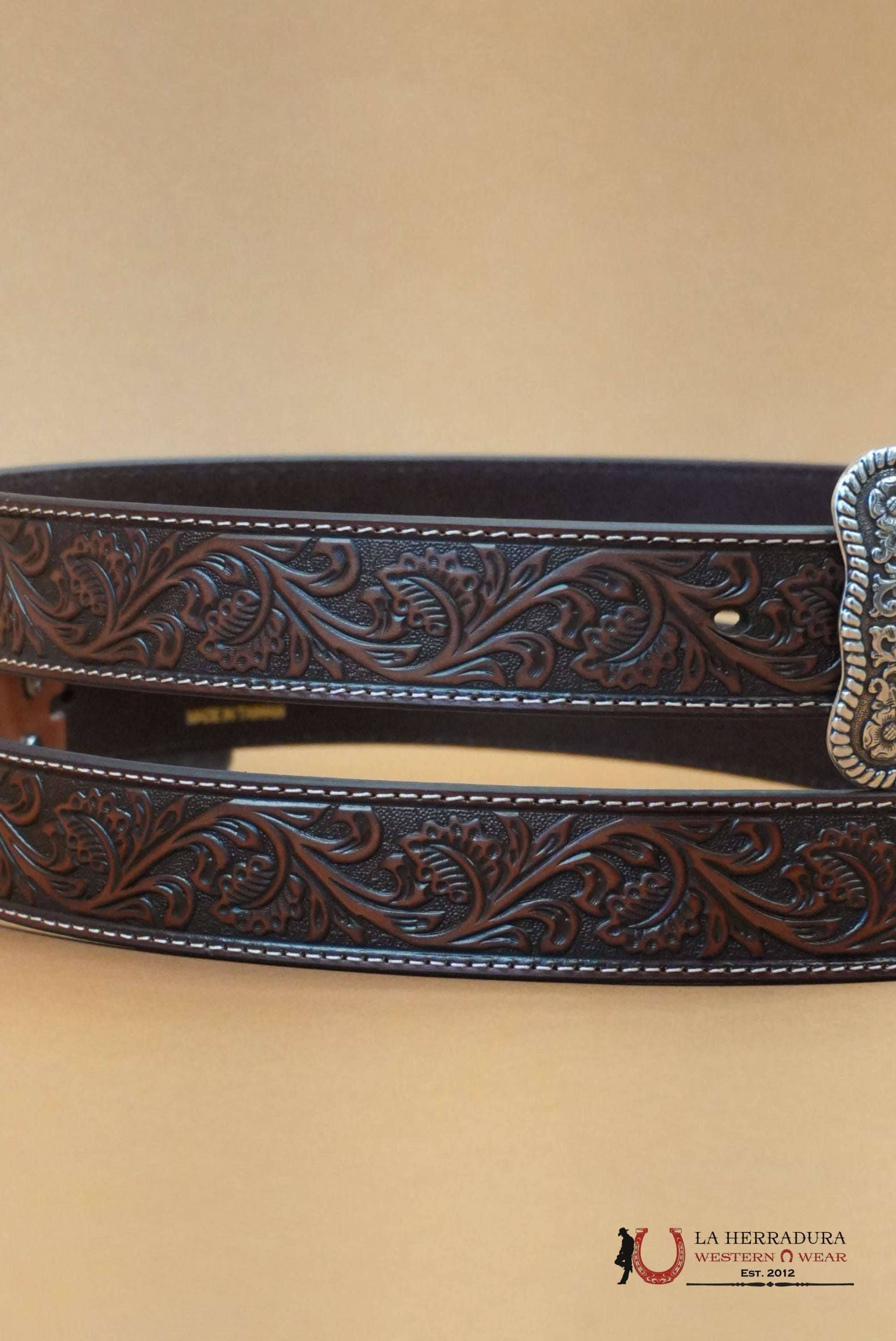 ARIAT BELT HAND TOOLED COGNAC SILVER BUCKLE 20467 CINTURONES MUJERES