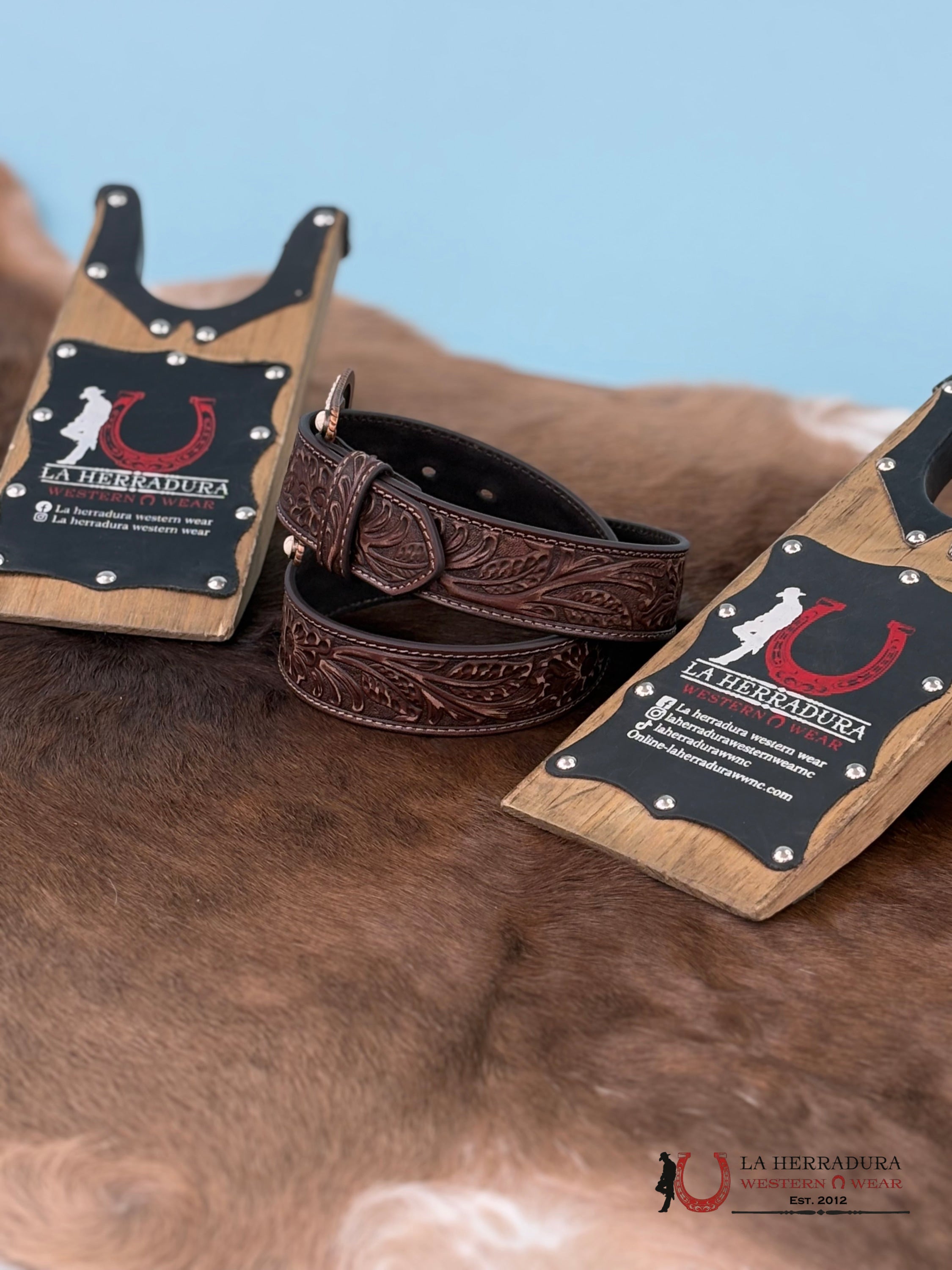 Ariat Briwn Floral Emborded Jewl Buckle Belt Cinturones Mujeres