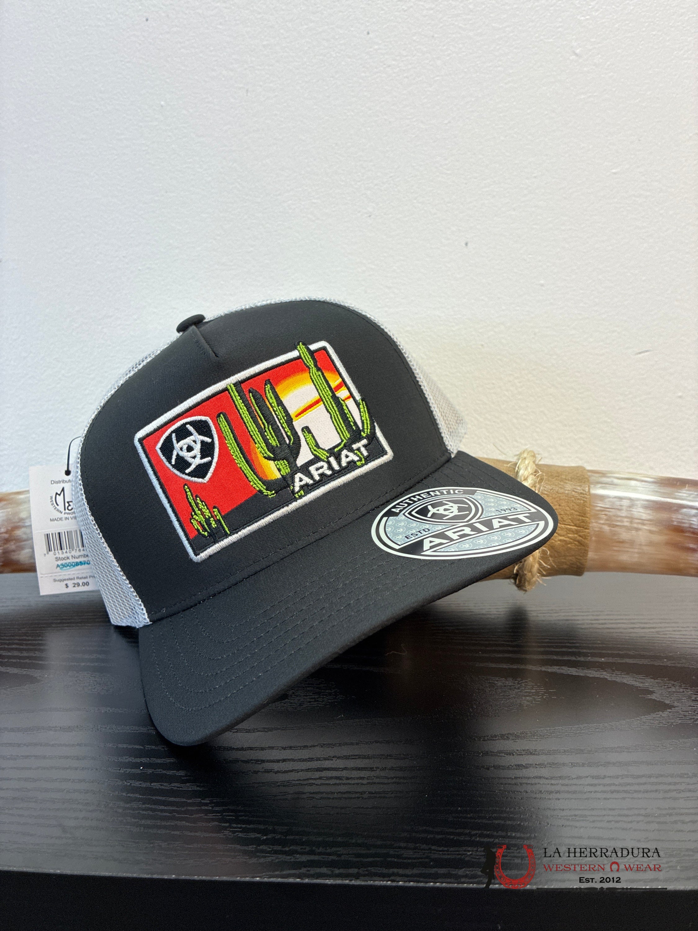 ARIAT CAP BLACK AND WHITE CAPS MENS GORRAS HOMBRES