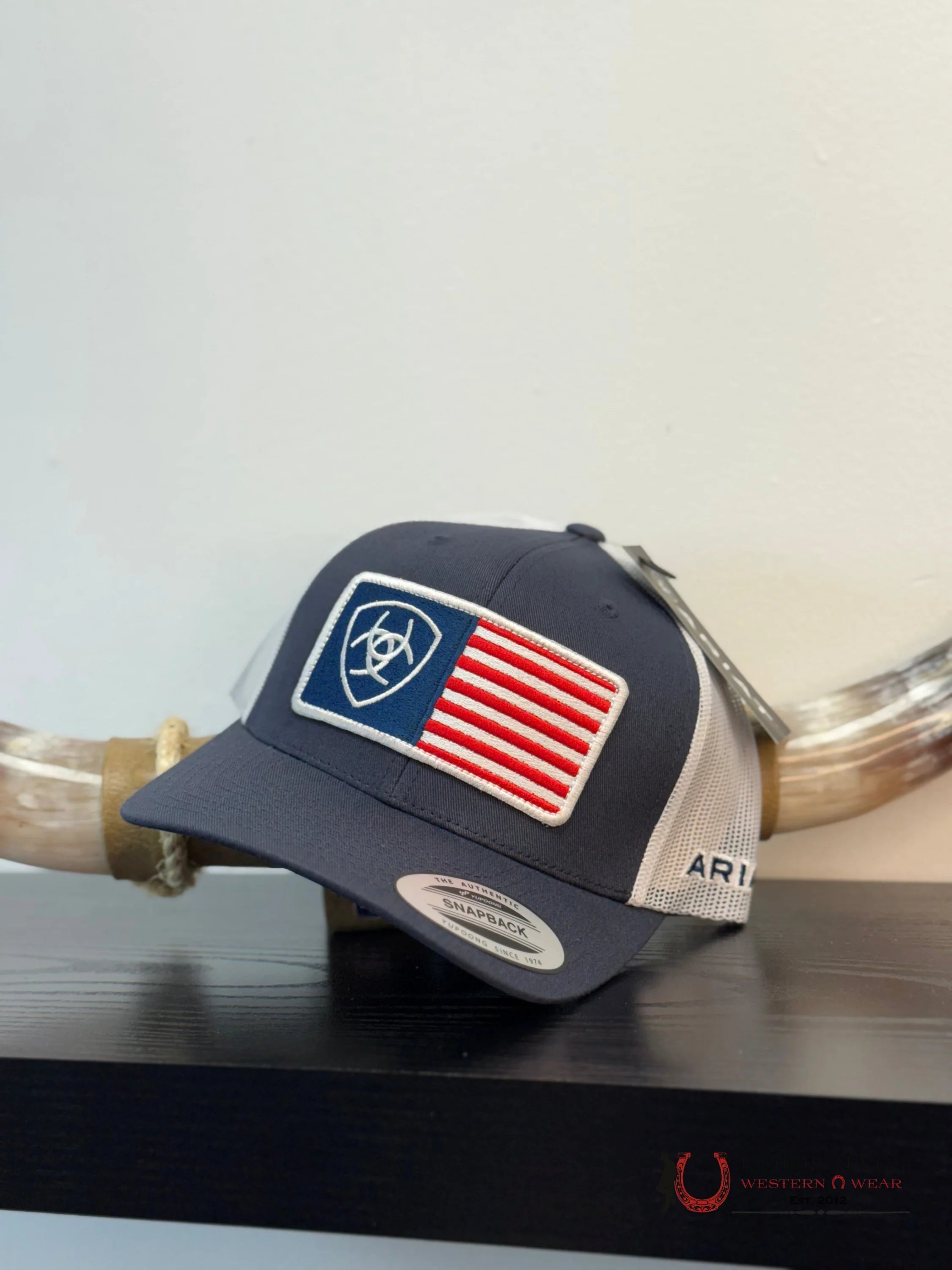 ARIAT CAP NAVY BLUE WITH AMERICAN FLAG COLOR CAPS MENS GORRAS HOMBRES