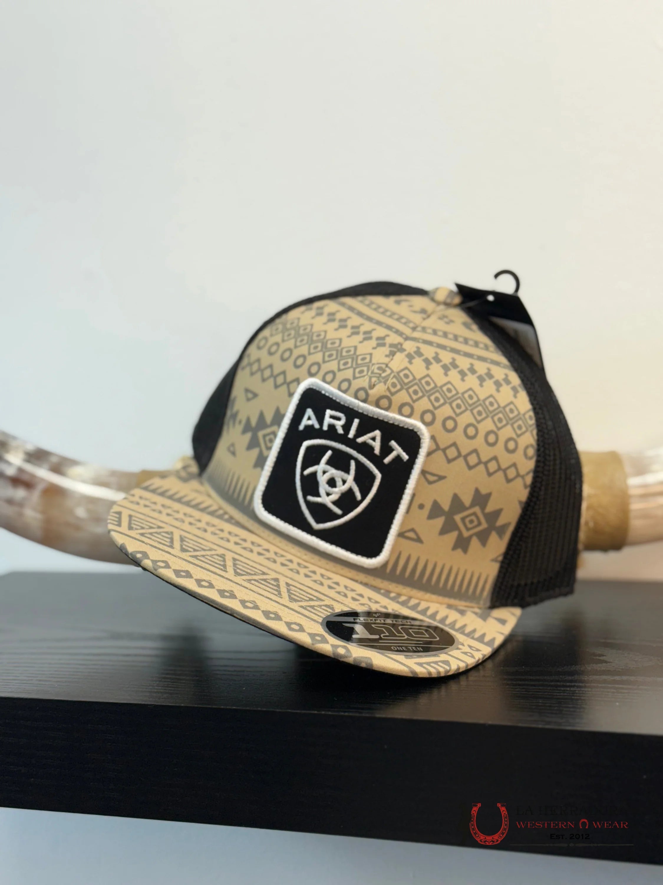 ARIAT CAP TAN AND BLACK CAPS MENS GORRAS HOMBRES