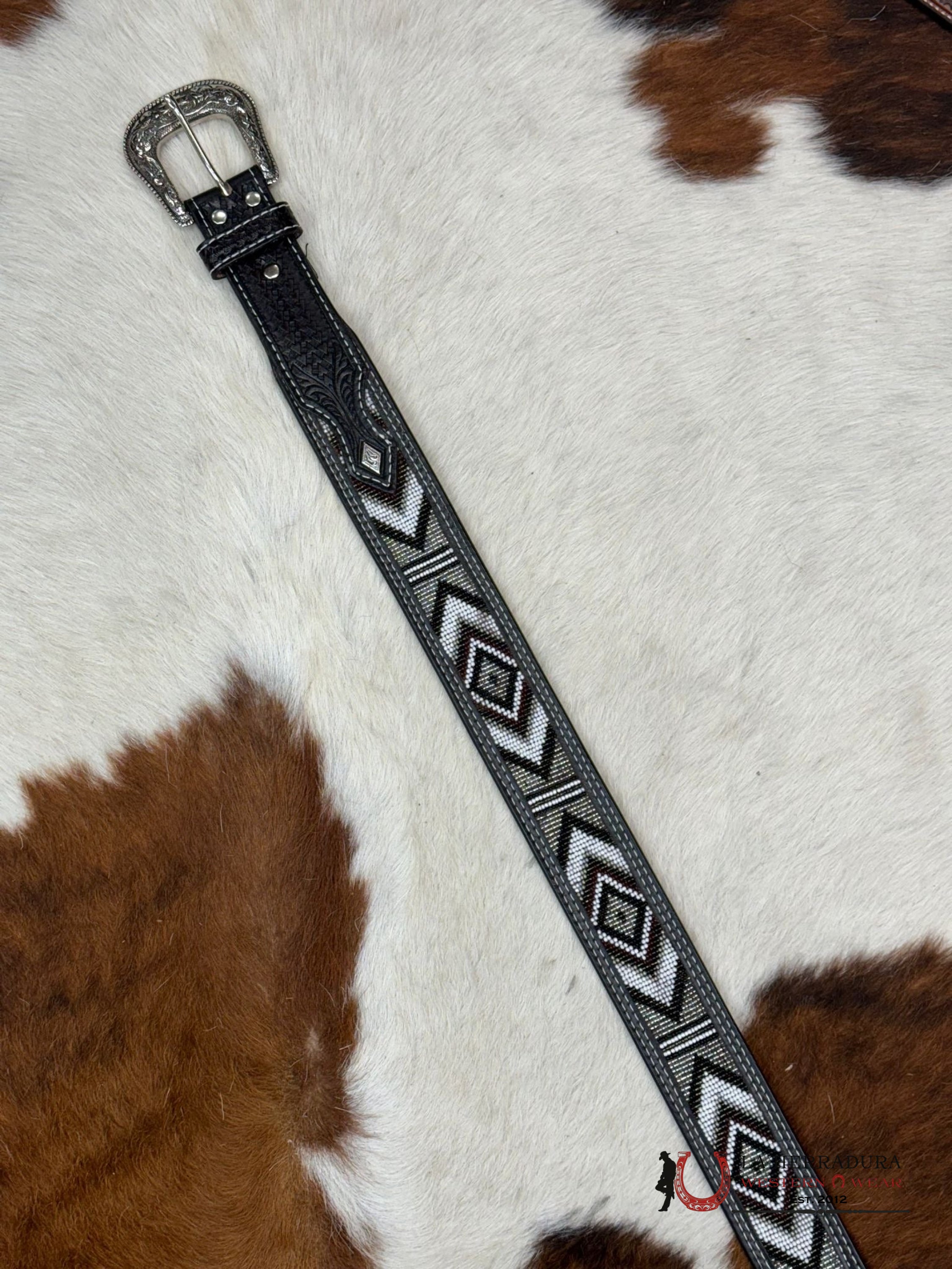 Ariat Cinturón Black & White Aztec Beaded Cinturones Hombres