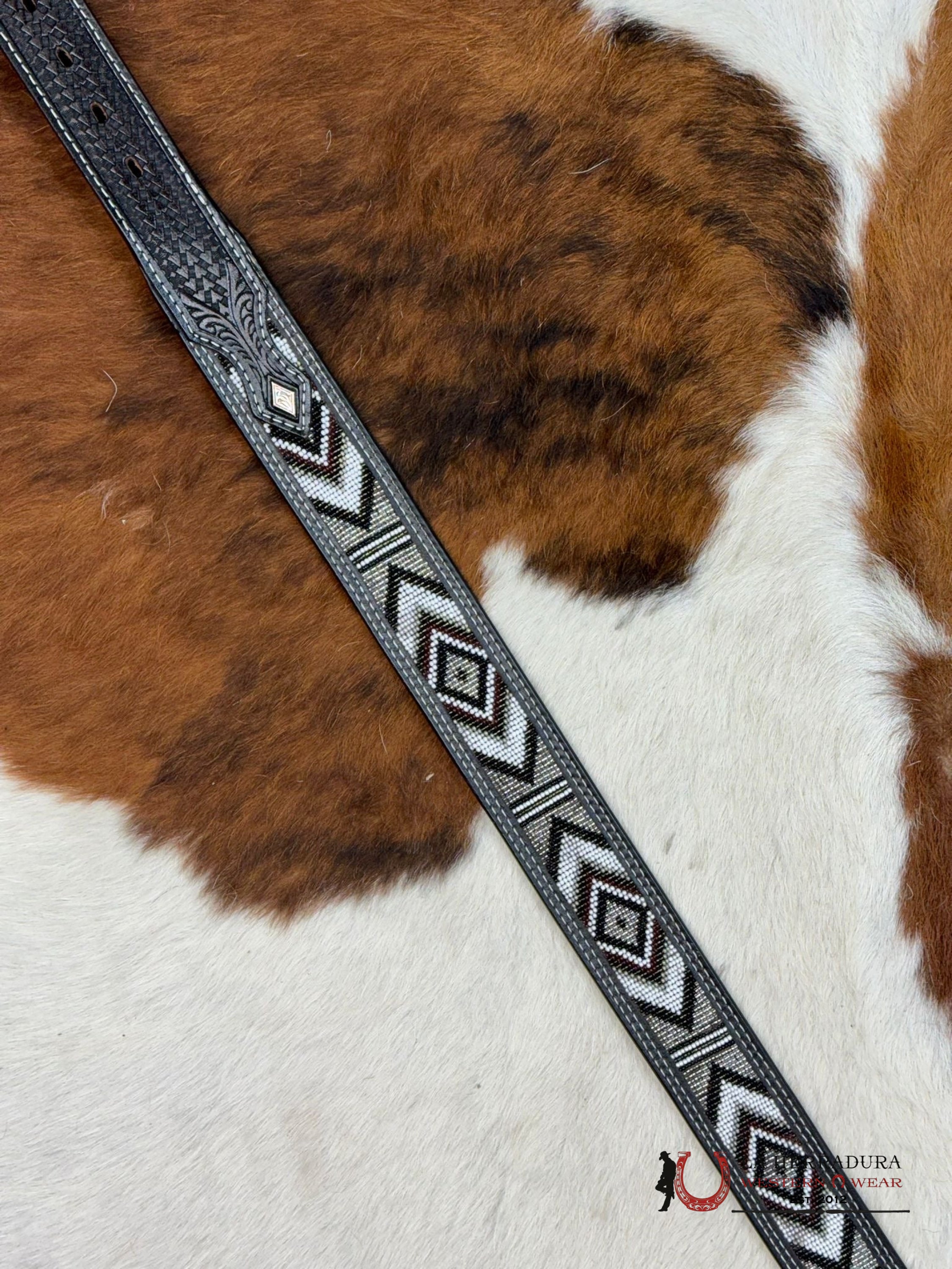 Ariat Cinturón Black & White Aztec Beaded Cinturones Hombres