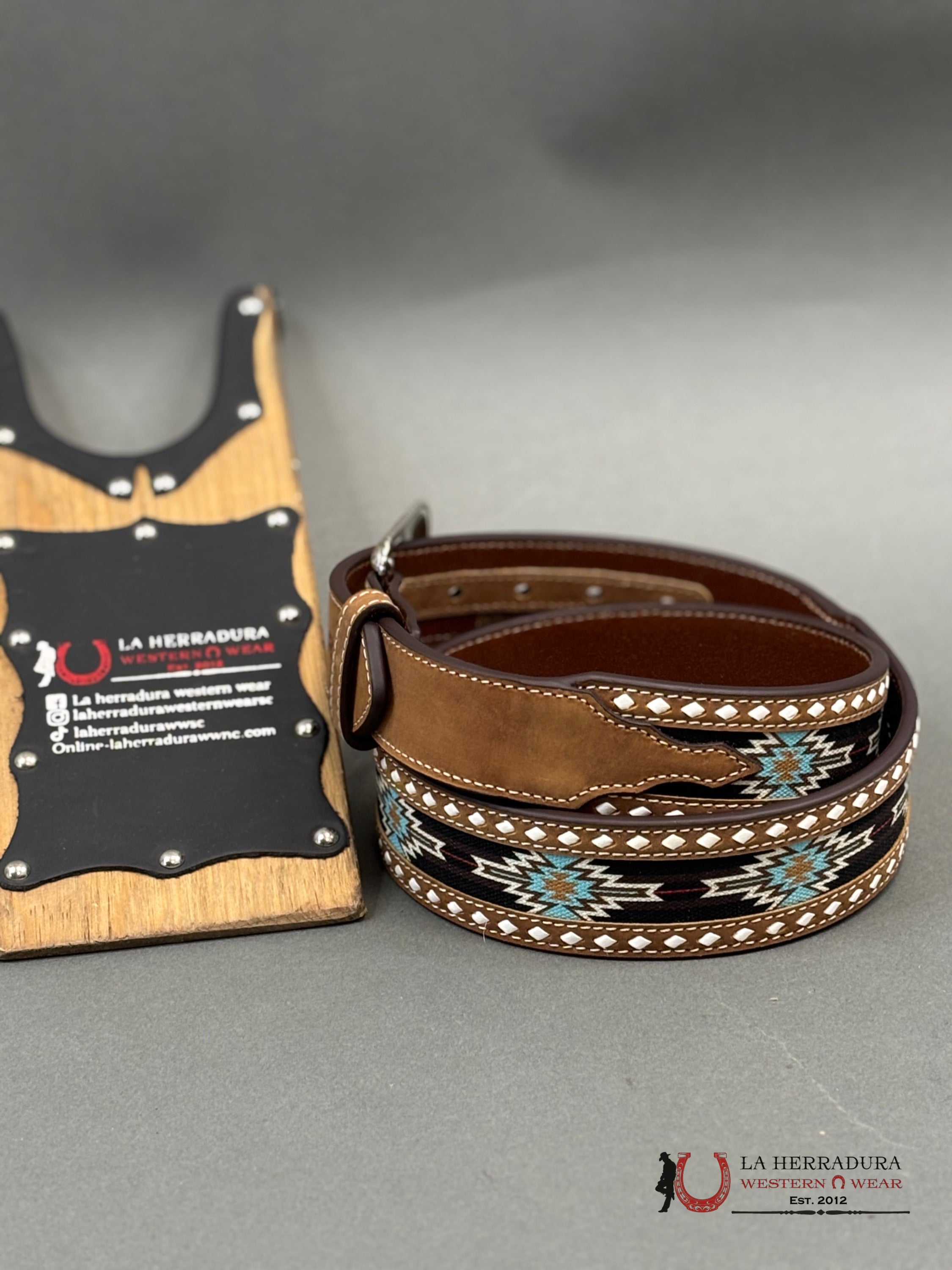 Ariat Cinturón Tan Multi Brown Aztec Cinturones Hombres