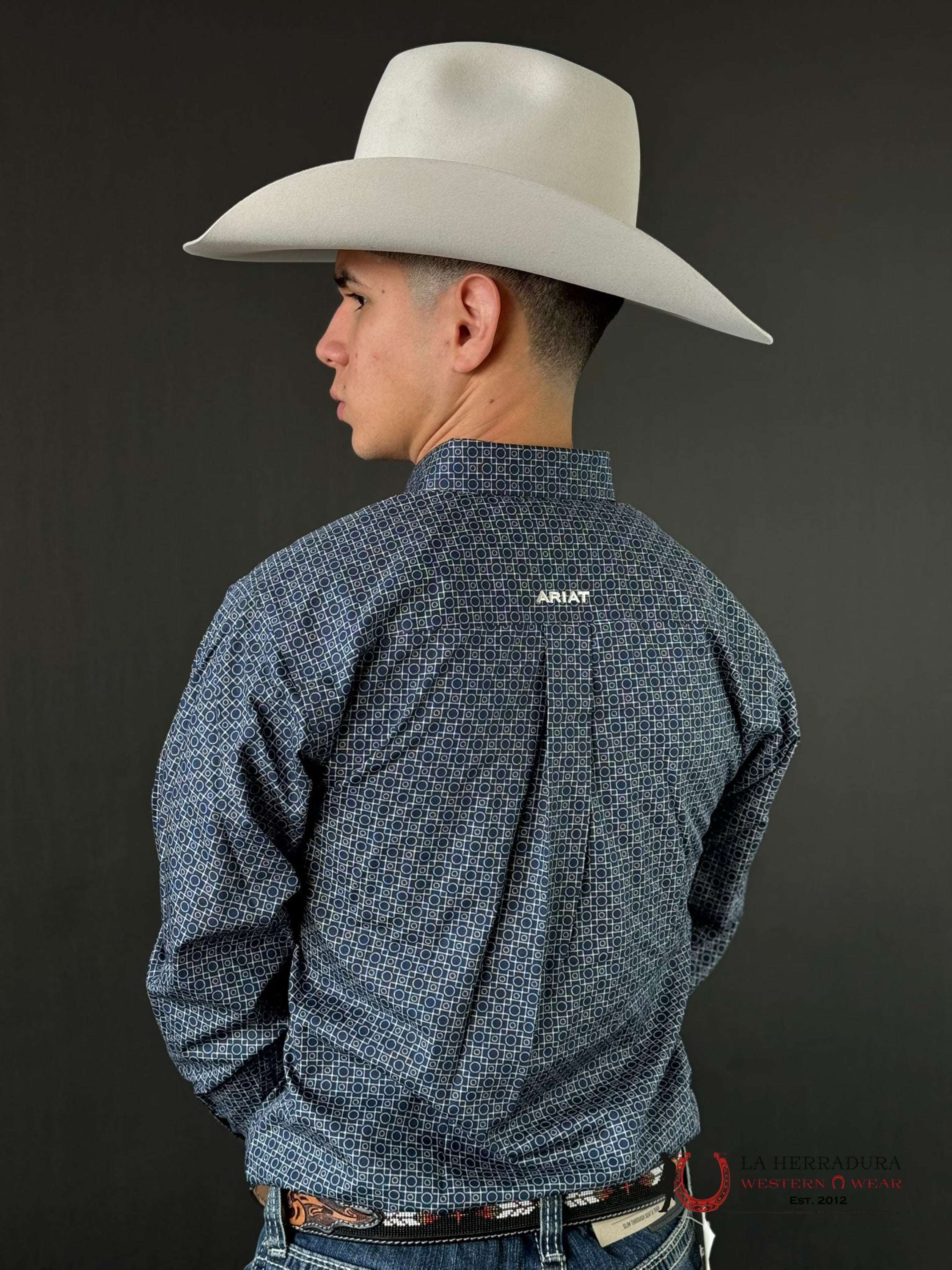 Ariat Fitted Kieran Deep Pacific Blue Ropa Hombres