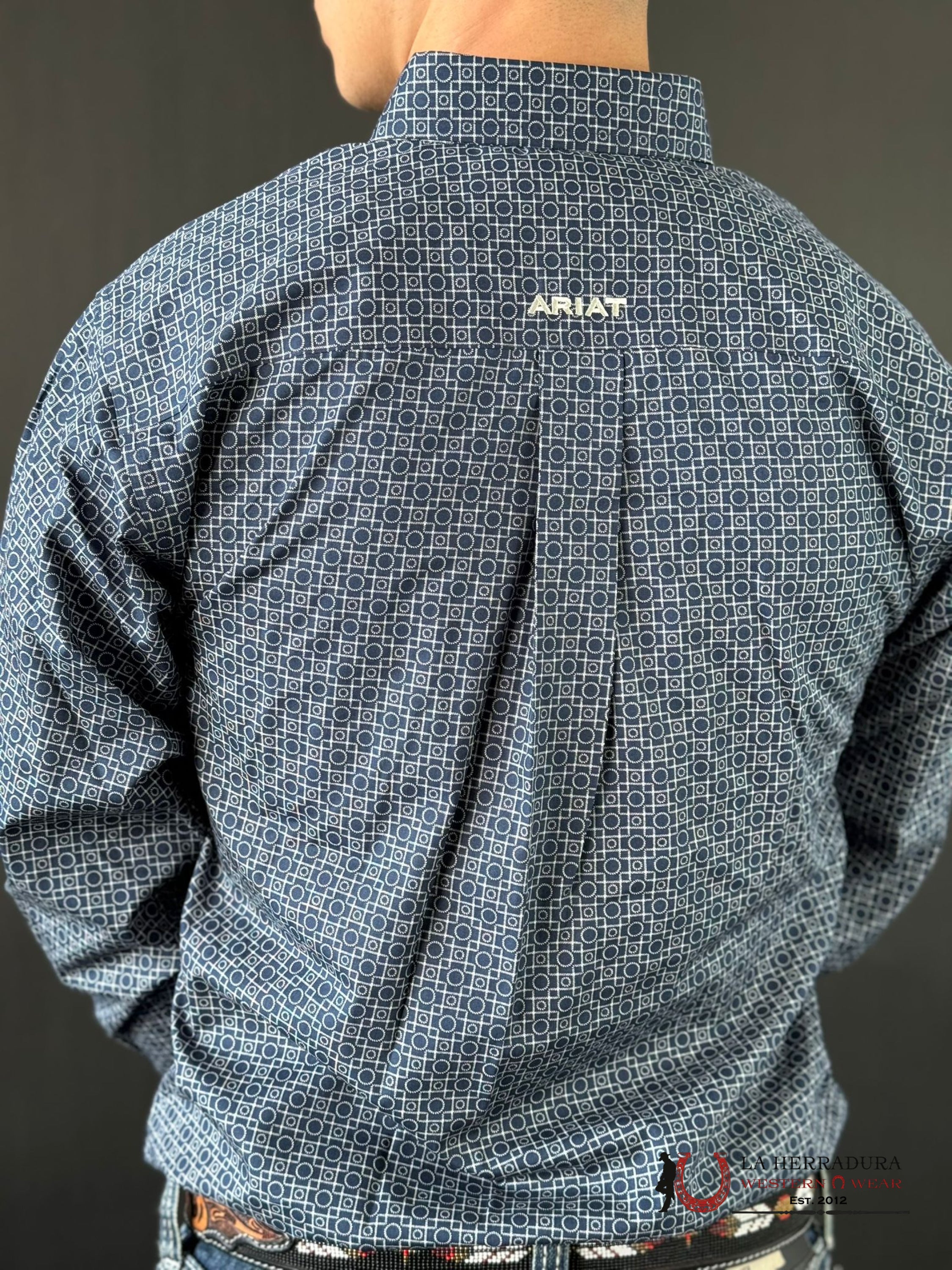 Ariat Fitted Kieran Deep Pacific Blue Ropa Hombres