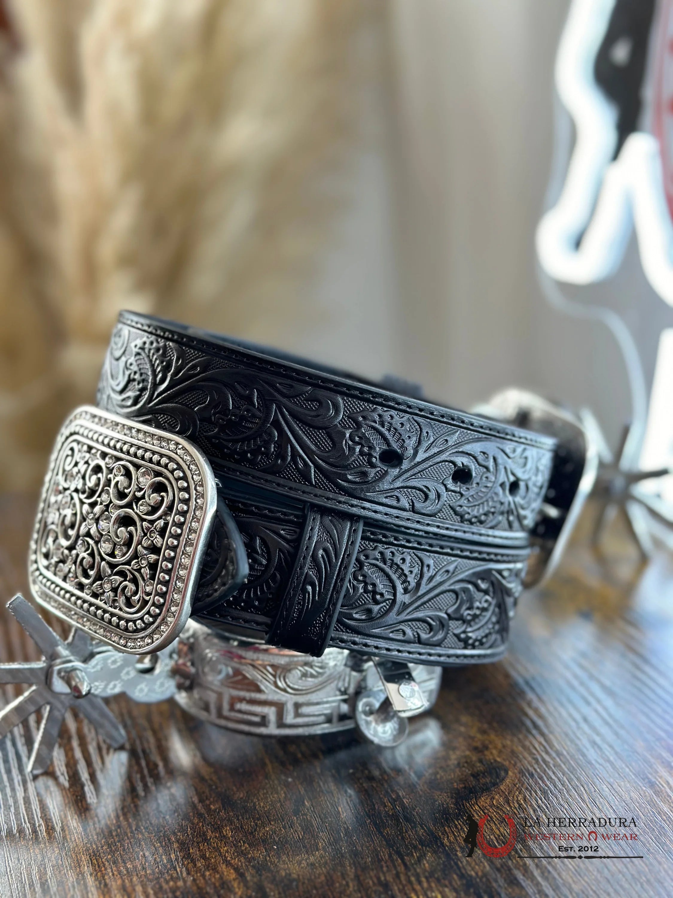 Ariat Hand Tooled Black Belt Sparkle Buckle 6909 Cinturones Mujeres