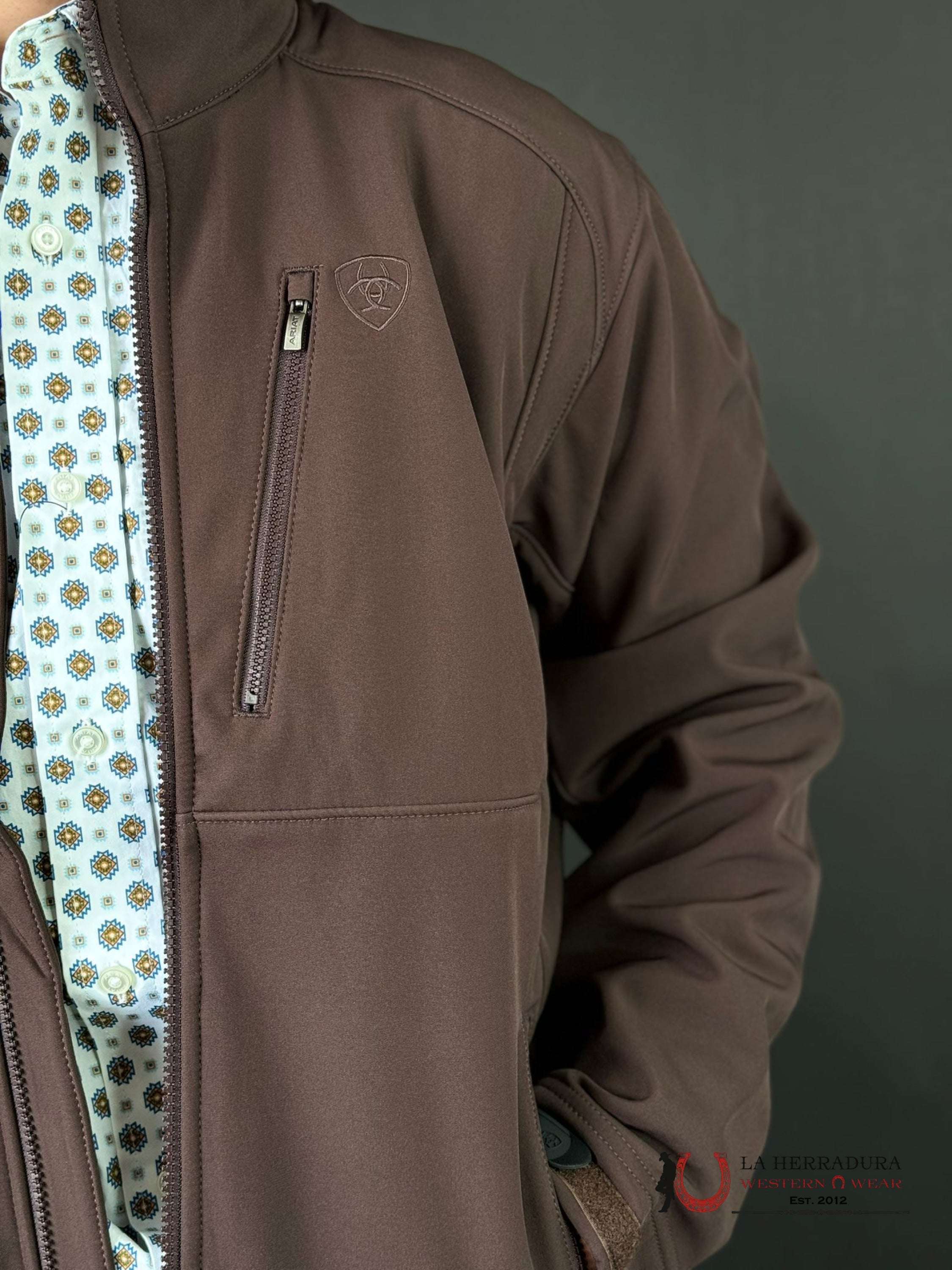 Ariat Jacket Logo 2.0 Patriot Softshell Coffebean Ropa Hombres