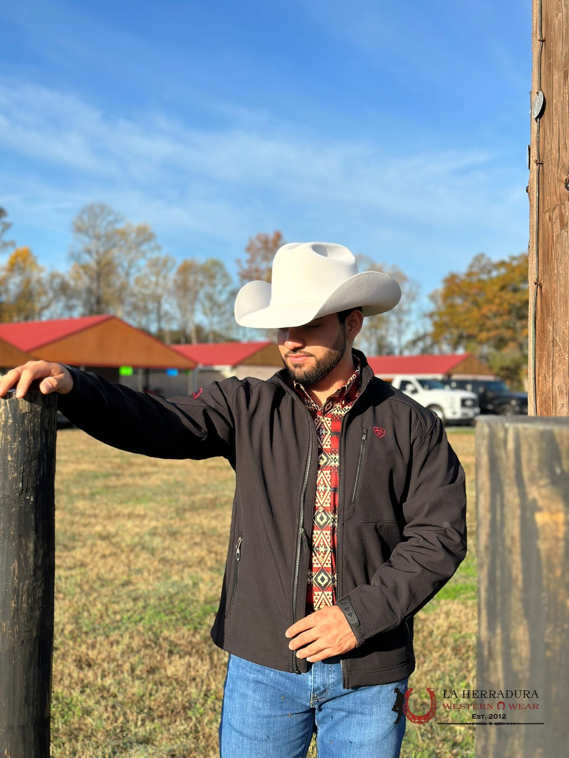 Ariat Jacket Logo 2.0 Softshell Black/Red Indpot Smu Ropa Hombres