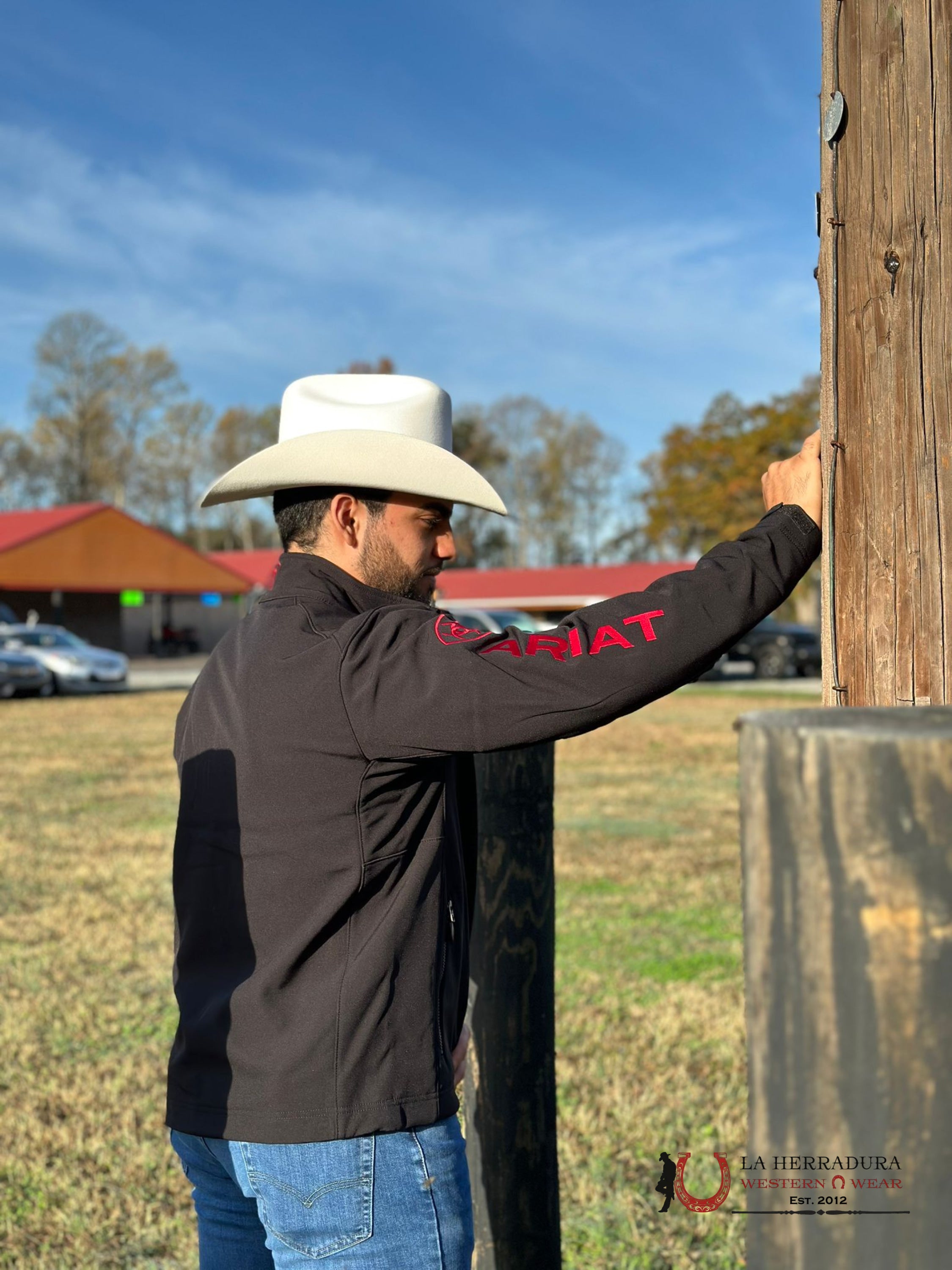 Ariat Jacket Logo 2.0 Softshell Black/Red Indpot Smu Ropa Hombres
