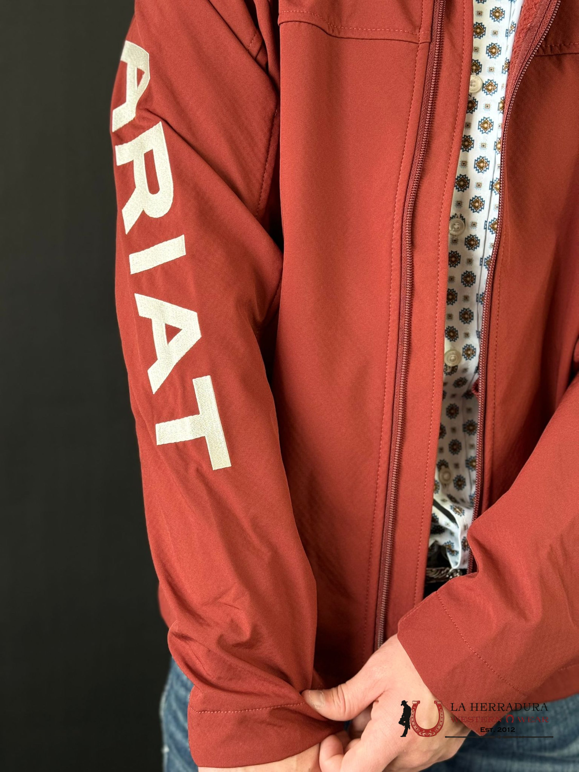 Ariat Jacket New Team Softshell Fired Brick Ropa Hombres