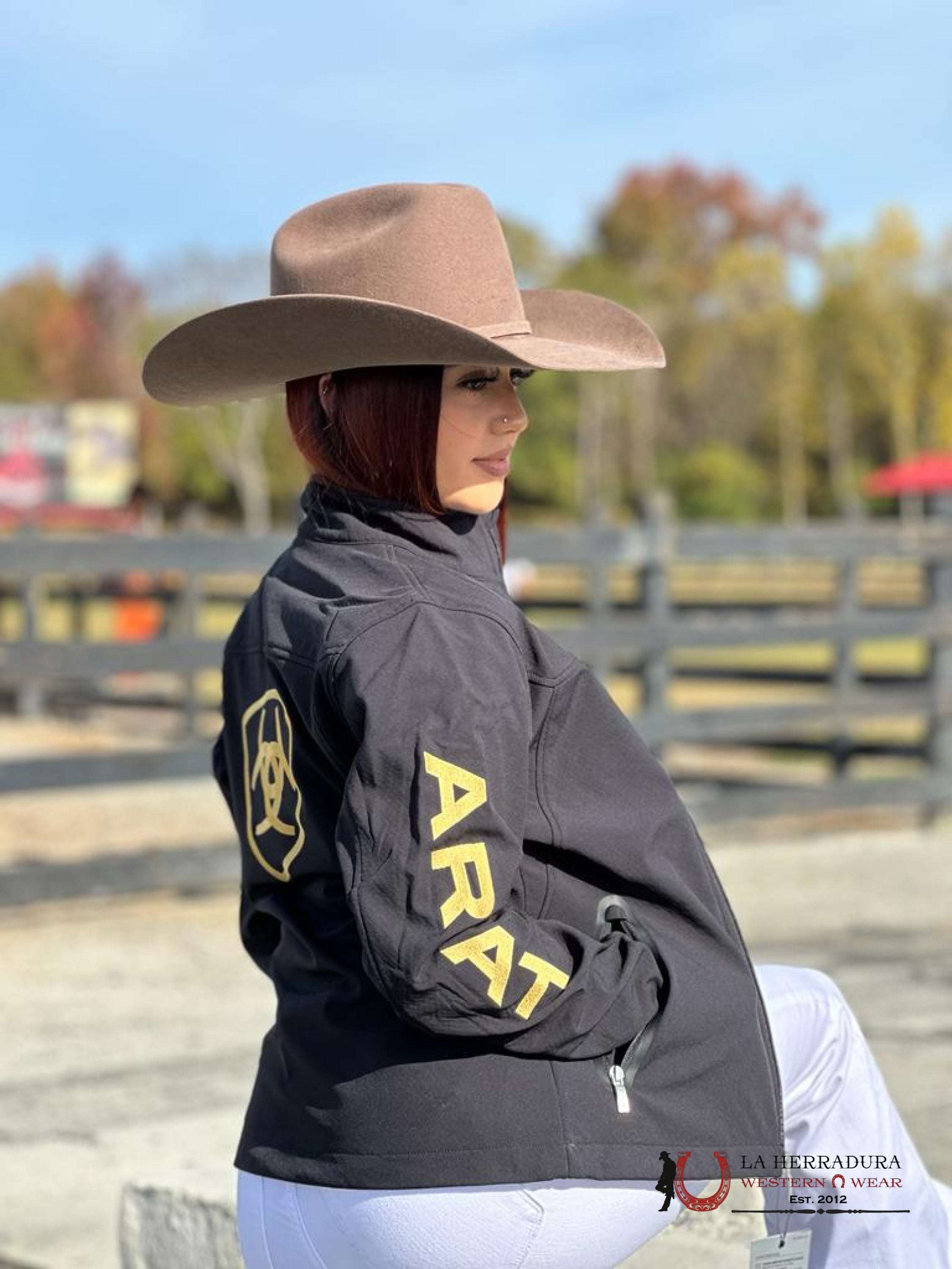 Ariat Jacket Softshell Black & Gold Team Logo Ropa Mujeres