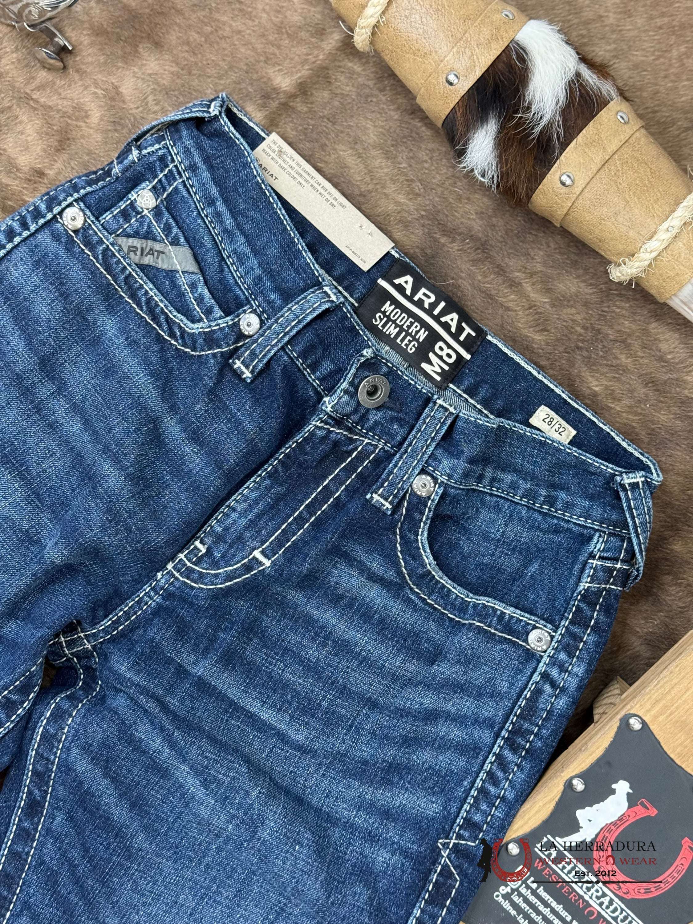 ARIAT MEN JEAN M8 Modern Slim Leg Hillcrest - 8930 ARIAT JEANS
