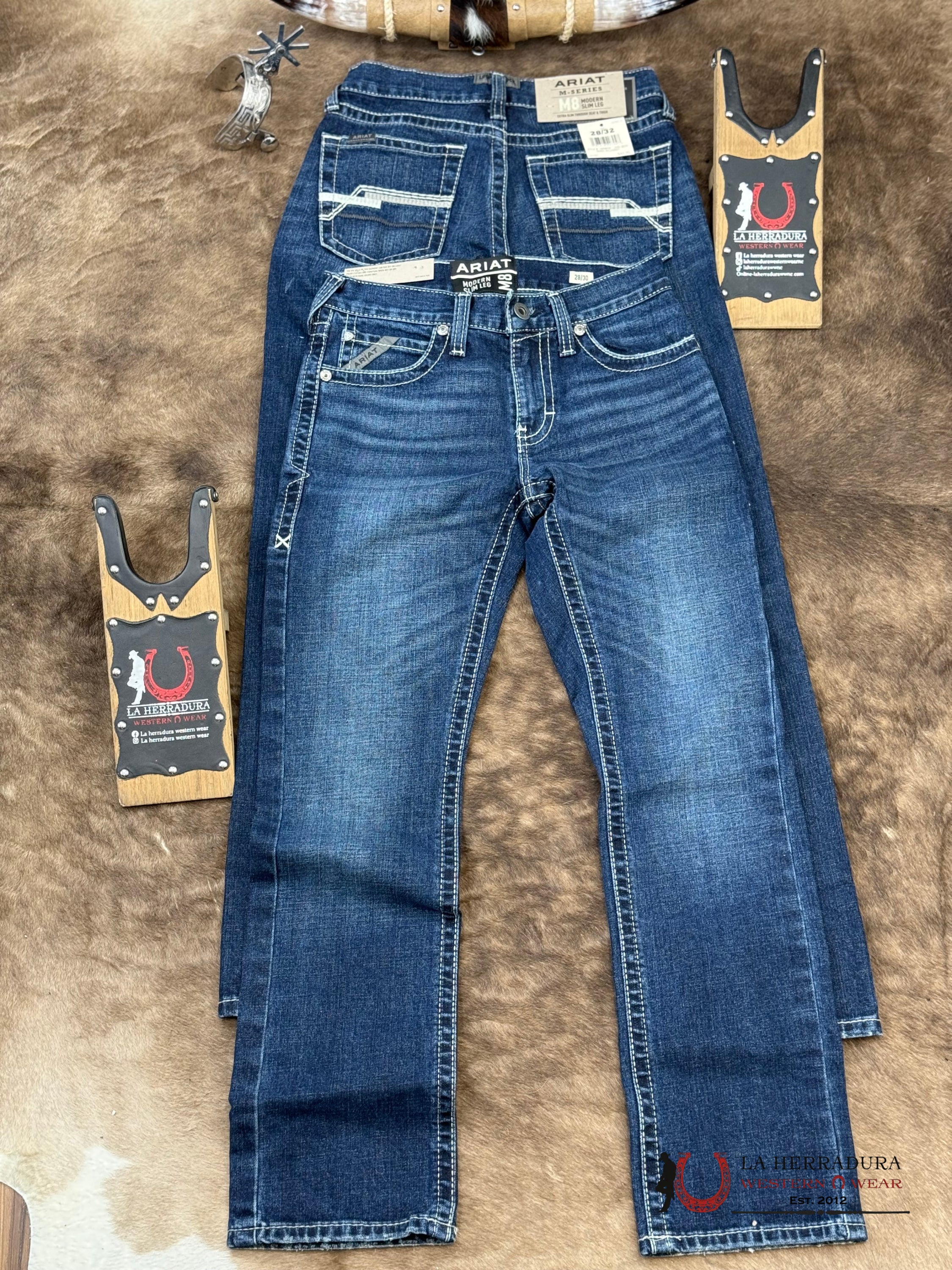 ARIAT MEN JEAN M8 Modern Slim Leg Hillcrest - 8930 ARIAT JEANS