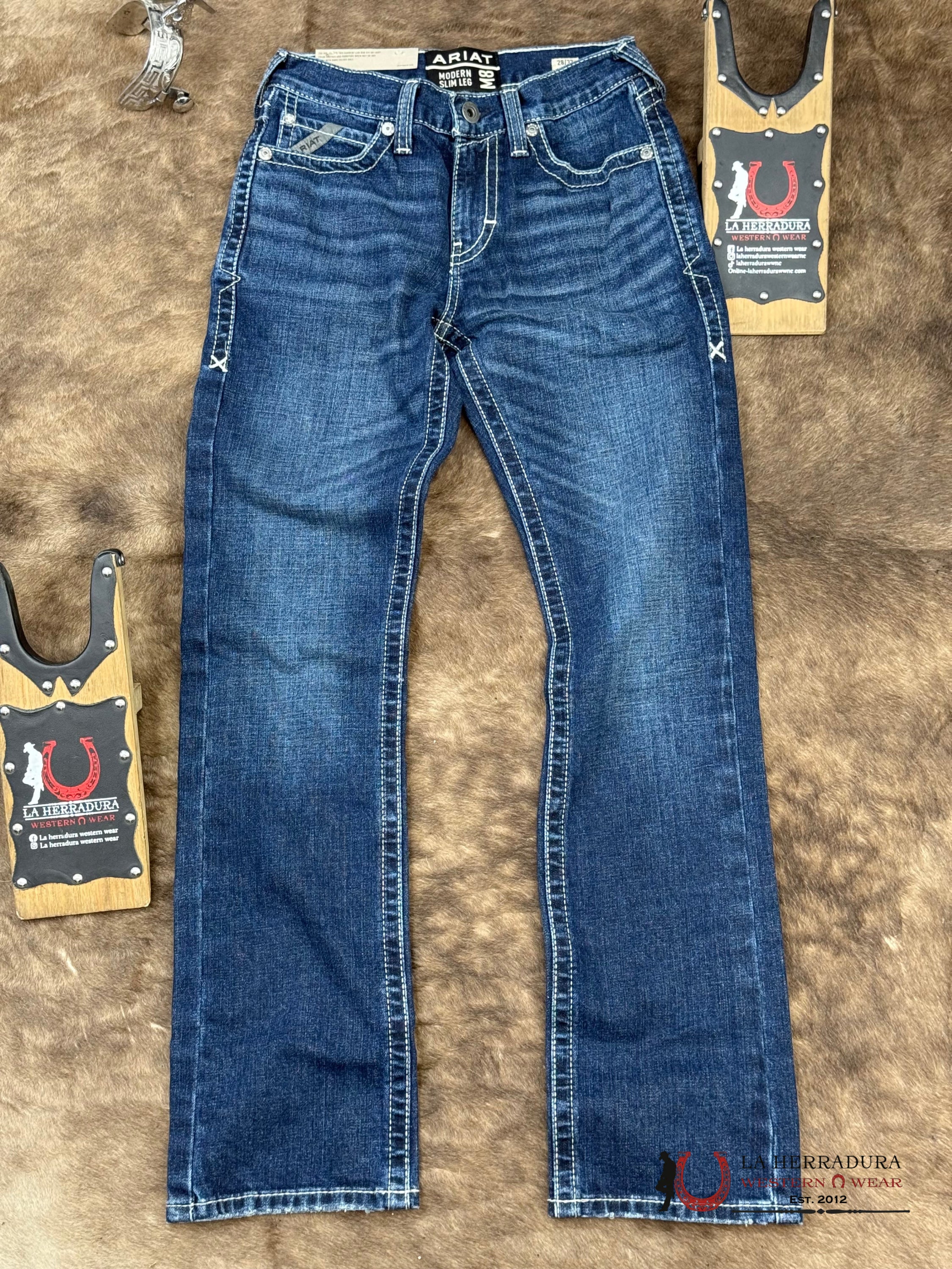 ARIAT MEN JEAN M8 Modern Slim Leg Hillcrest - 8930 ARIAT JEANS