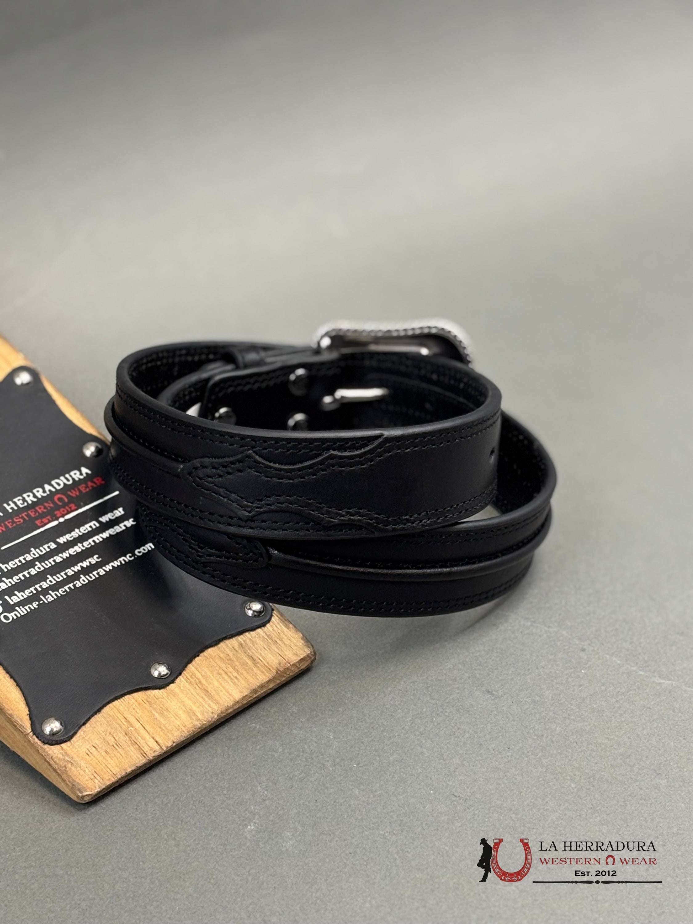 Ariat Men’s Black Distressed Belt Cinturones Hombres