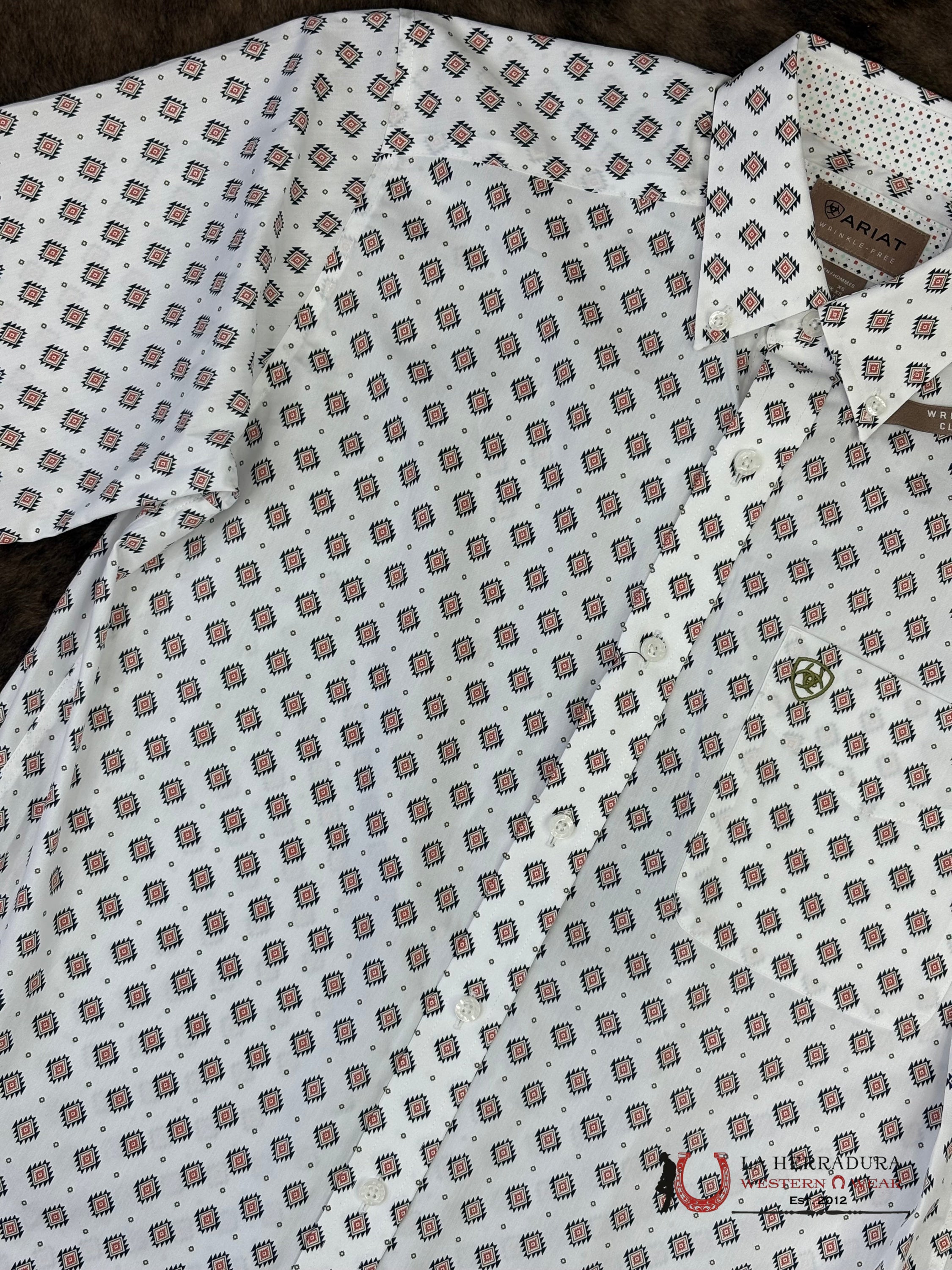 ARIAT MENS Evan White Short Sleeve With Aztec Print Shirt - 8742 ROPA HOMBRES
