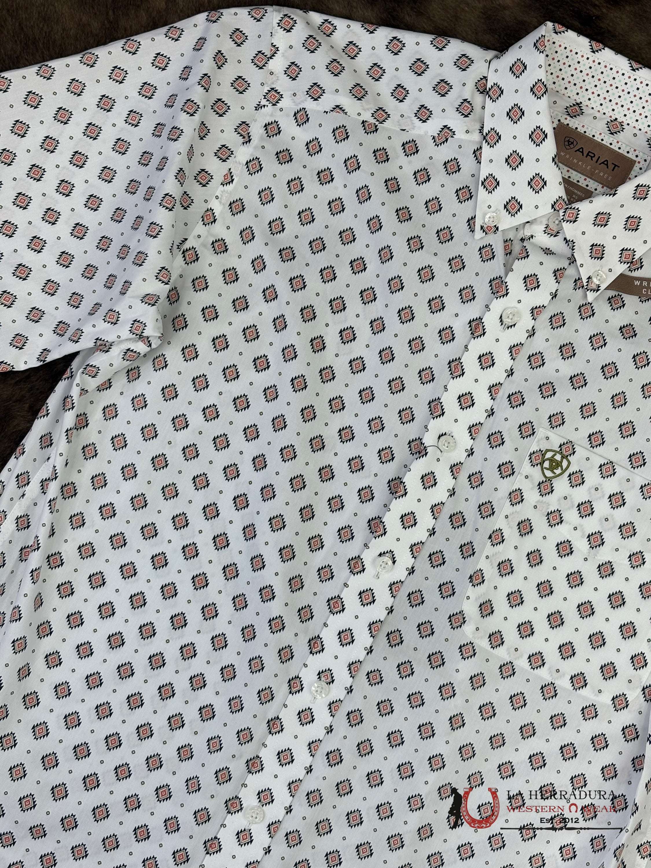 ARIAT MENS Evan White Short Sleeve With Aztec Print Shirt - 8742 ROPA HOMBRES