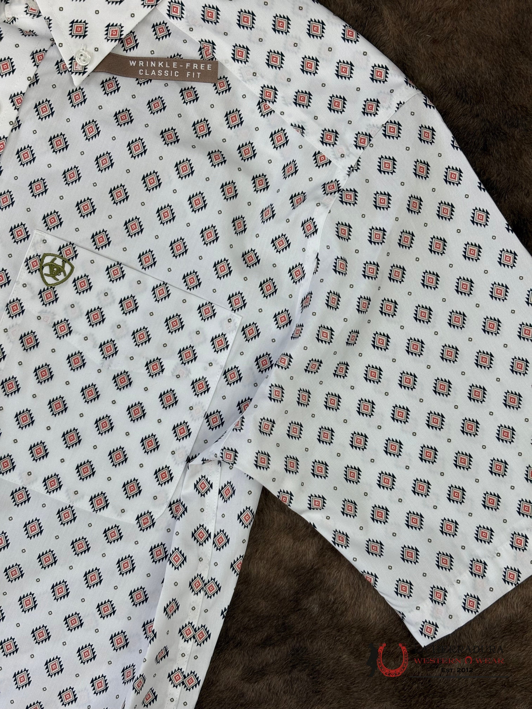 ARIAT MENS Evan White Short Sleeve With Aztec Print Shirt - 8742 ROPA HOMBRES