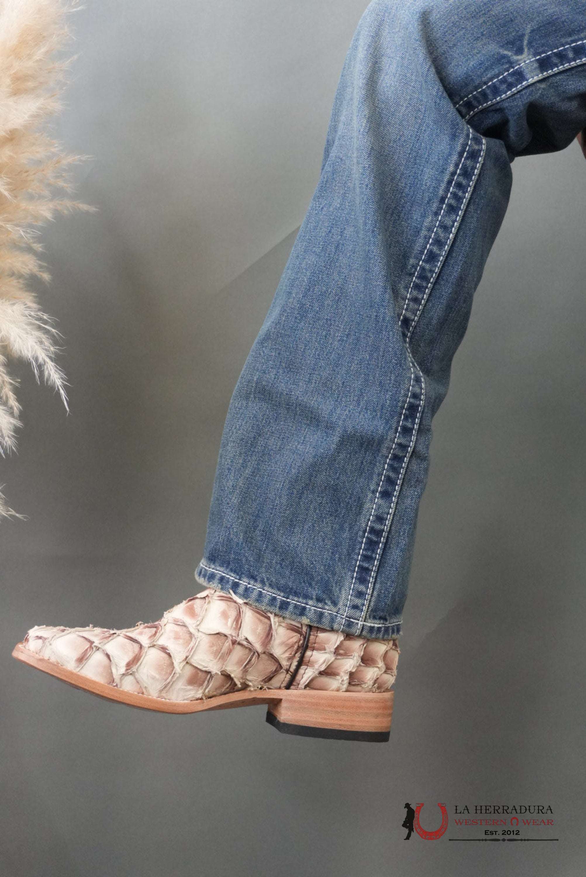 ARIAT MENS JEAN DURANGO M4 RELAXED FIT BOOT CUT ARIAT JEANS