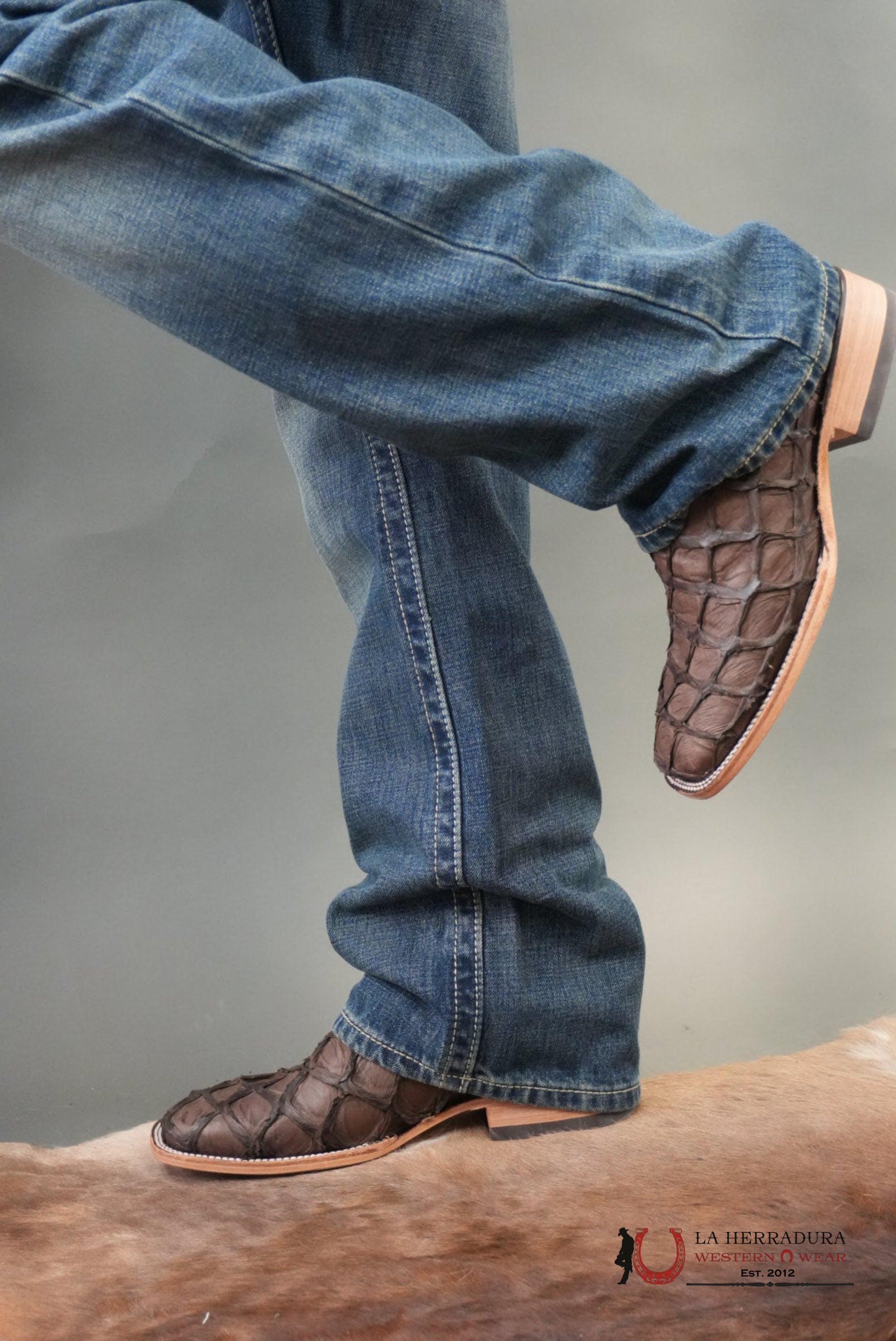 ARIAT MENS JEAN GULCH M4 RELAXED FIT STRAIGHT LEG BOOTCUT ARIAT JEANS