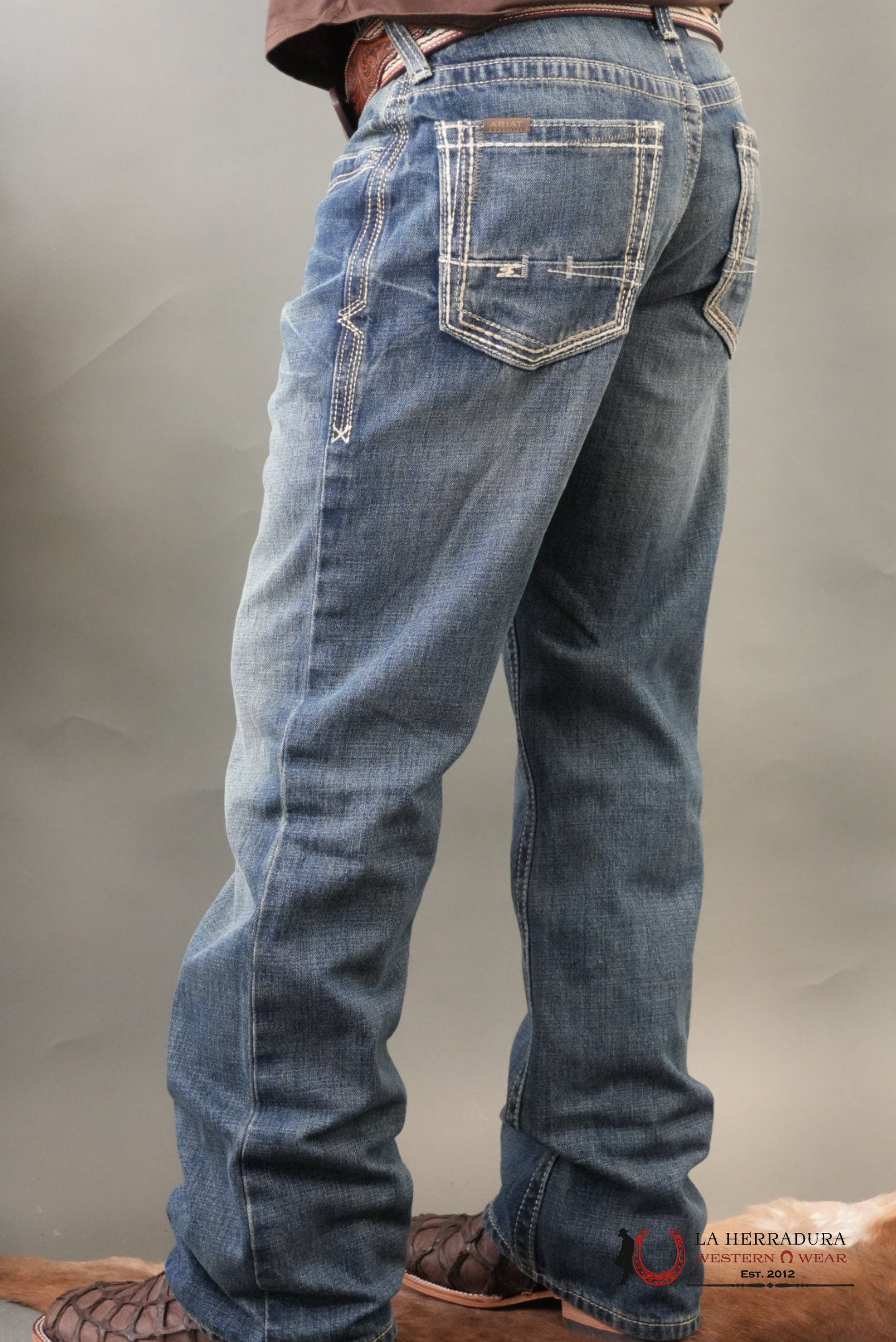 ARIAT MENS JEAN GULCH M4 RELAXED FIT STRAIGHT LEG BOOTCUT ARIAT JEANS