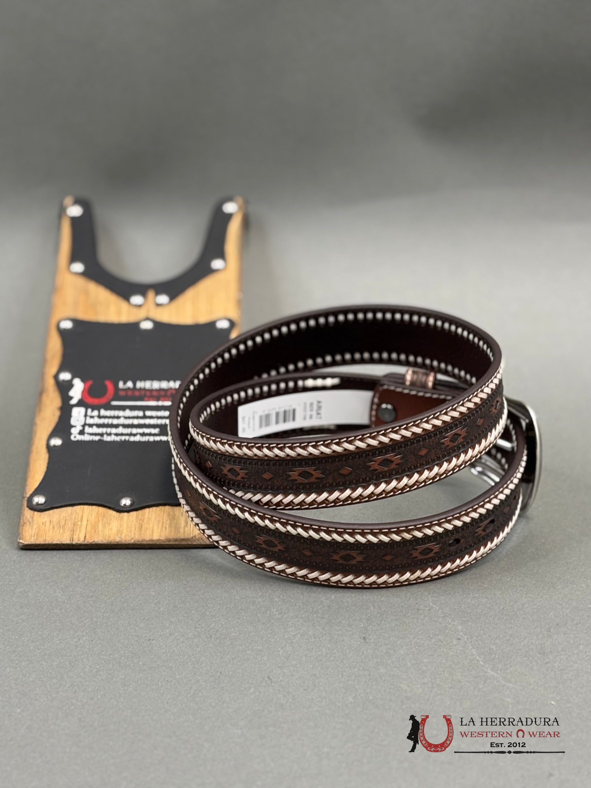 Ariat Men’s Southwest Buck Stitch Brown Leather Belt Cinturones Hombres