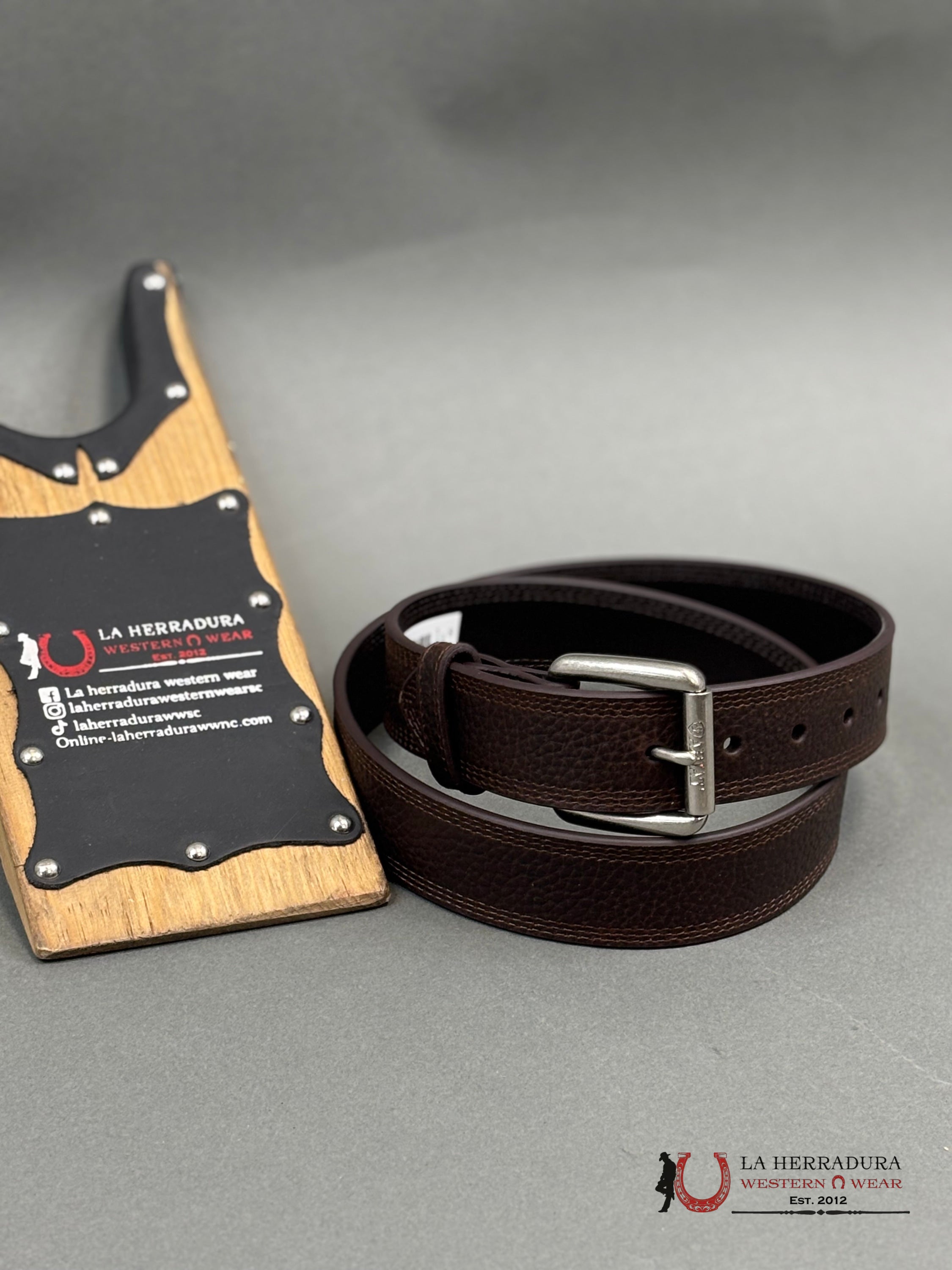 Ariat Men’s Triple Row Stitch Leather Work Belt With Removable Roller Buckle Cinturones Hombres